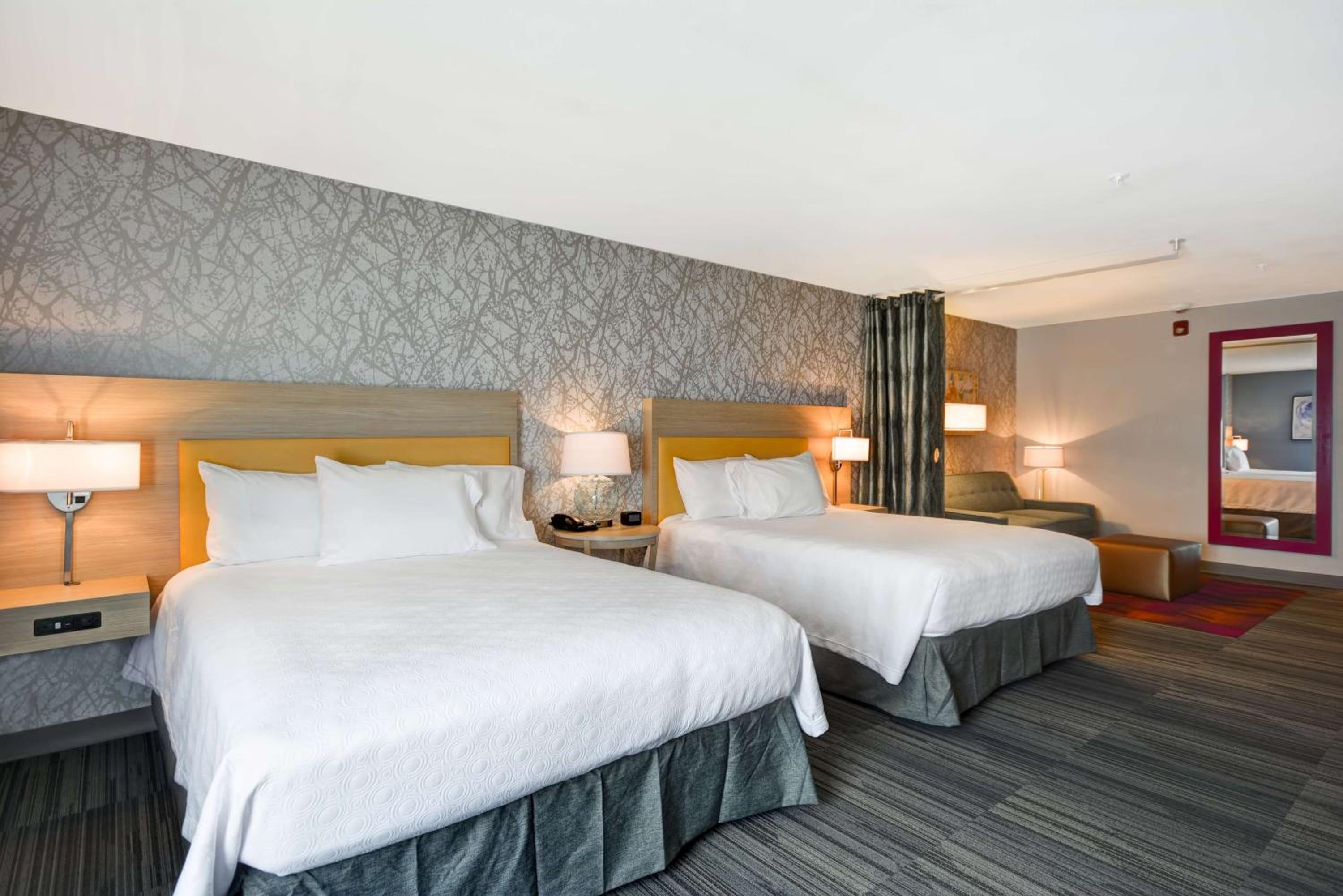 Queen Studio Suite with Two Queen Beds - Non-Smoking at Home2 Suites by Hilton Kansas City KU Medical Center in Kansas City