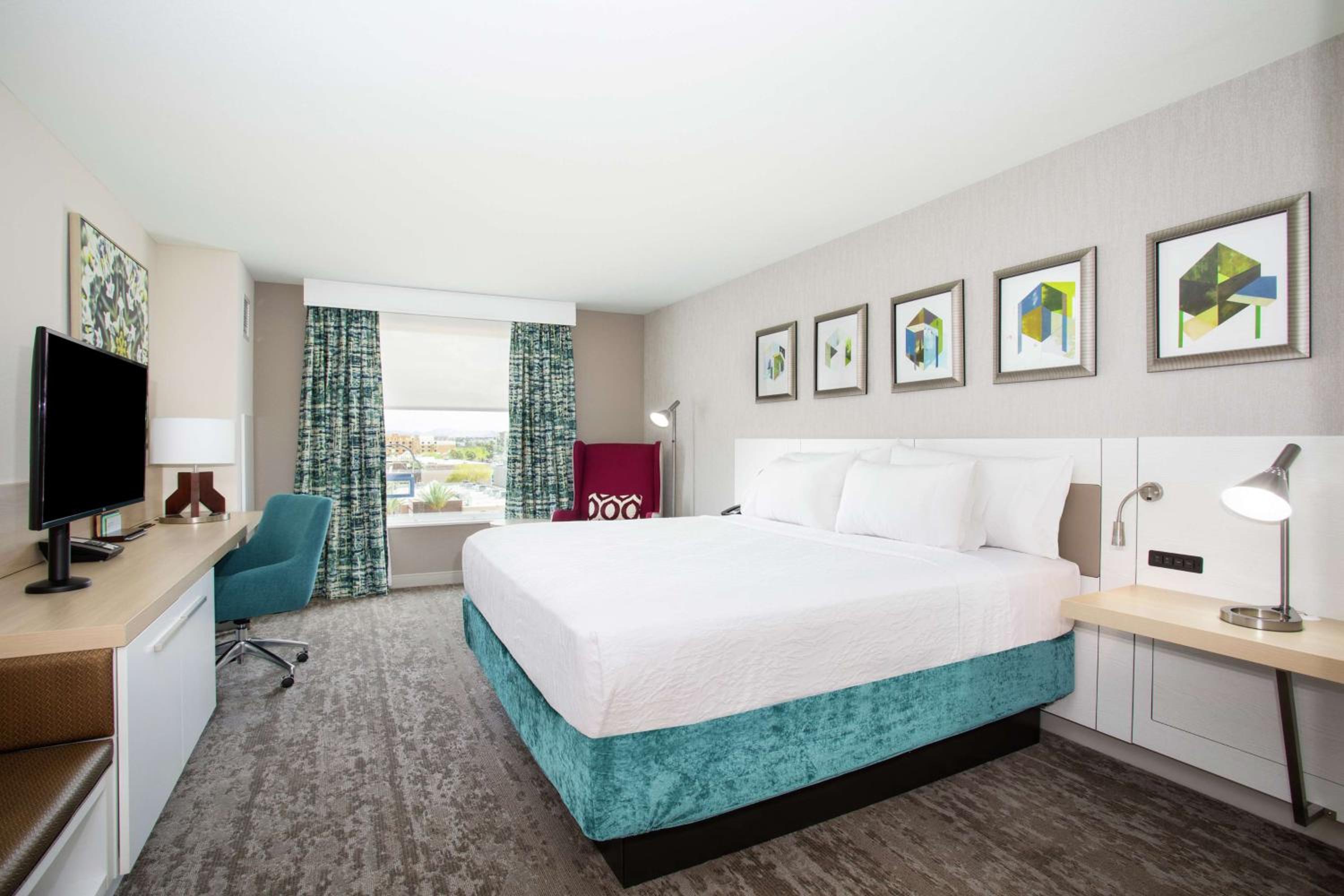 Premium King Room