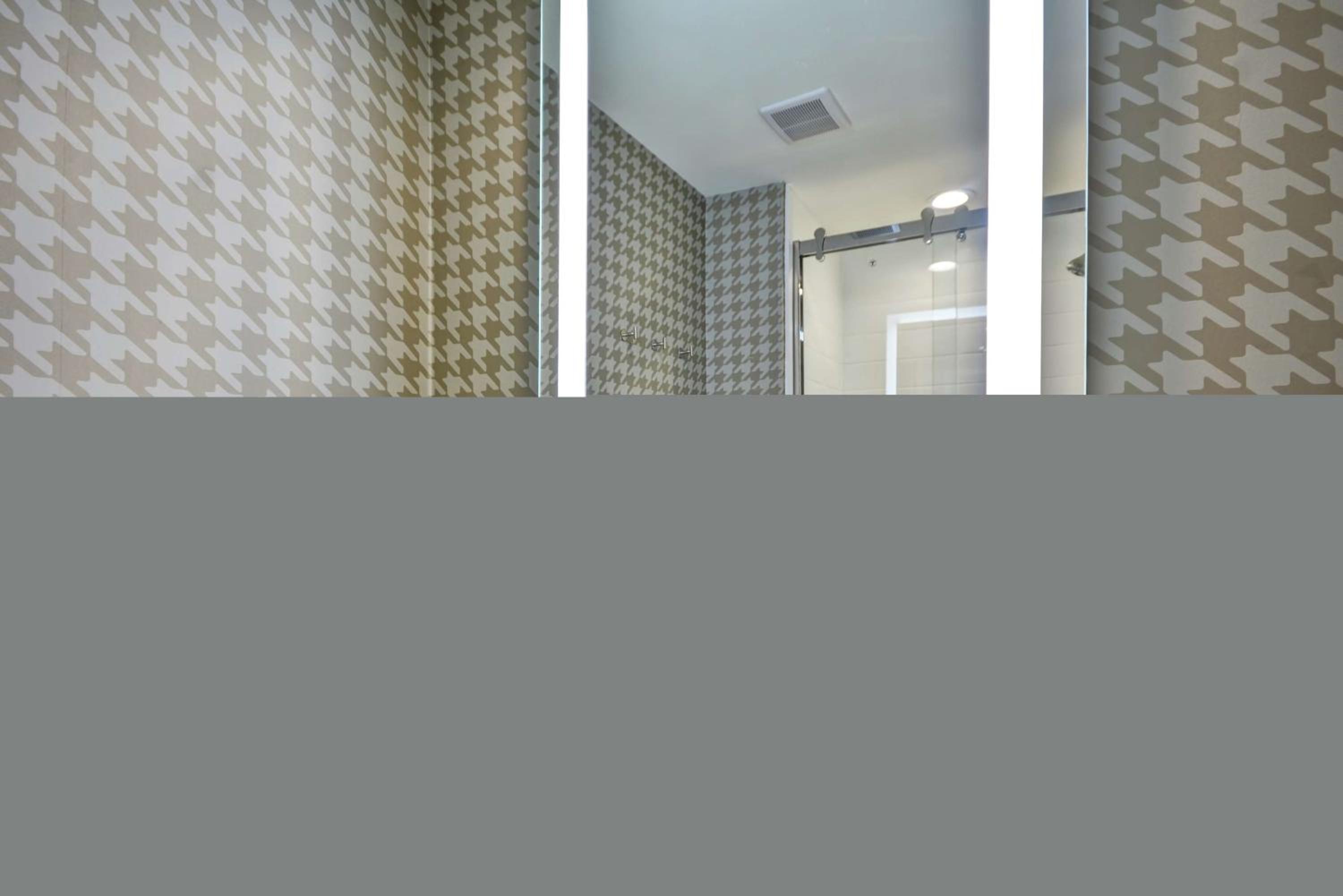 Studio Suite with Two Queen Beds - Hearing Access/Non-Smoking photo 2