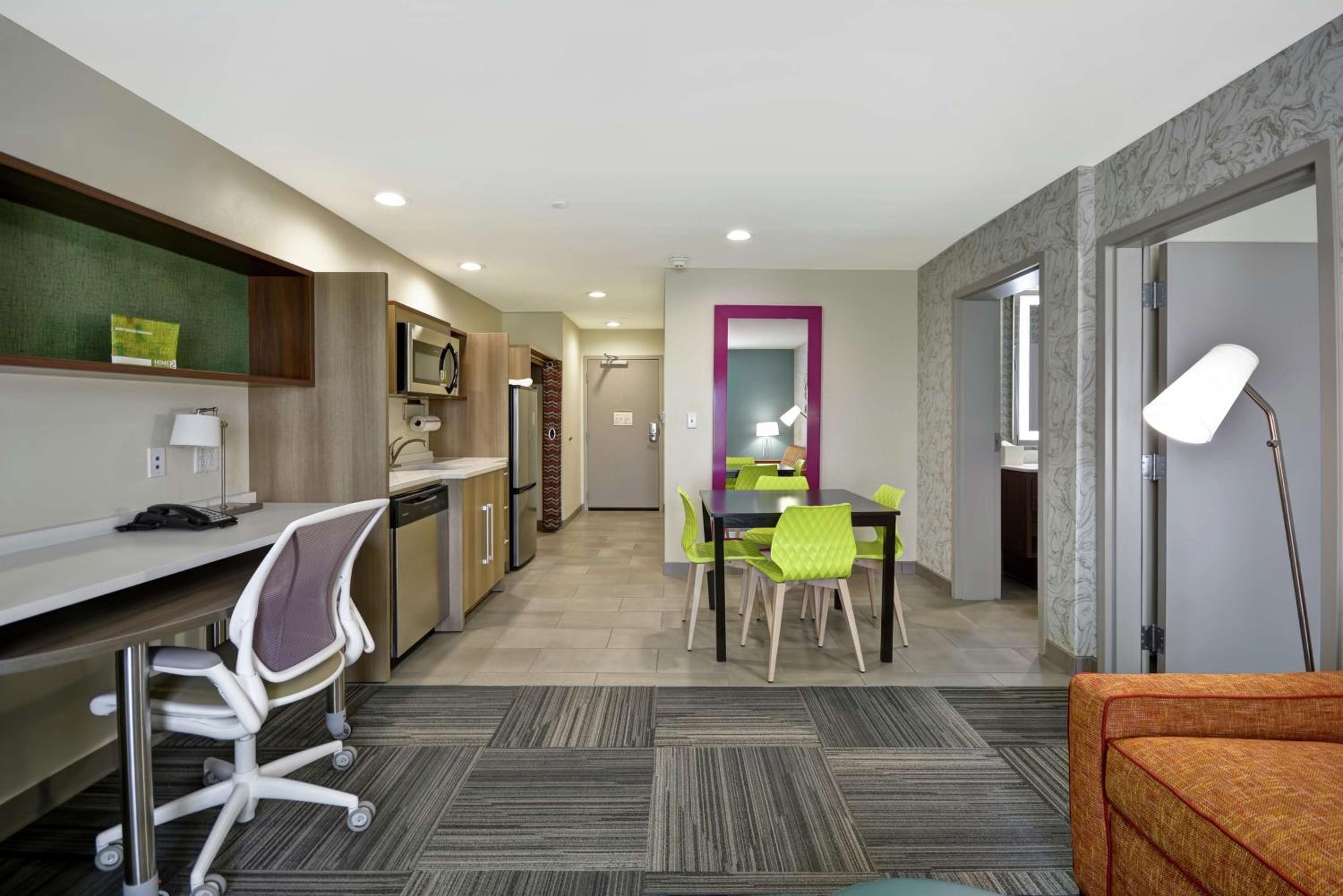 One-Bedroom King Suite - Non-Smoking photo 1