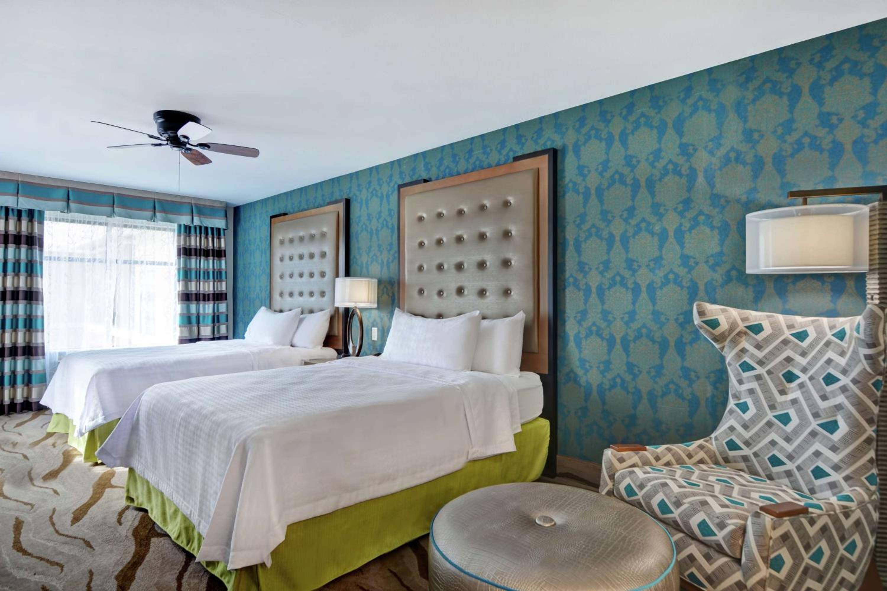 One-Bedroom Queen Suite with Two Queen Beds - Non-Smoking