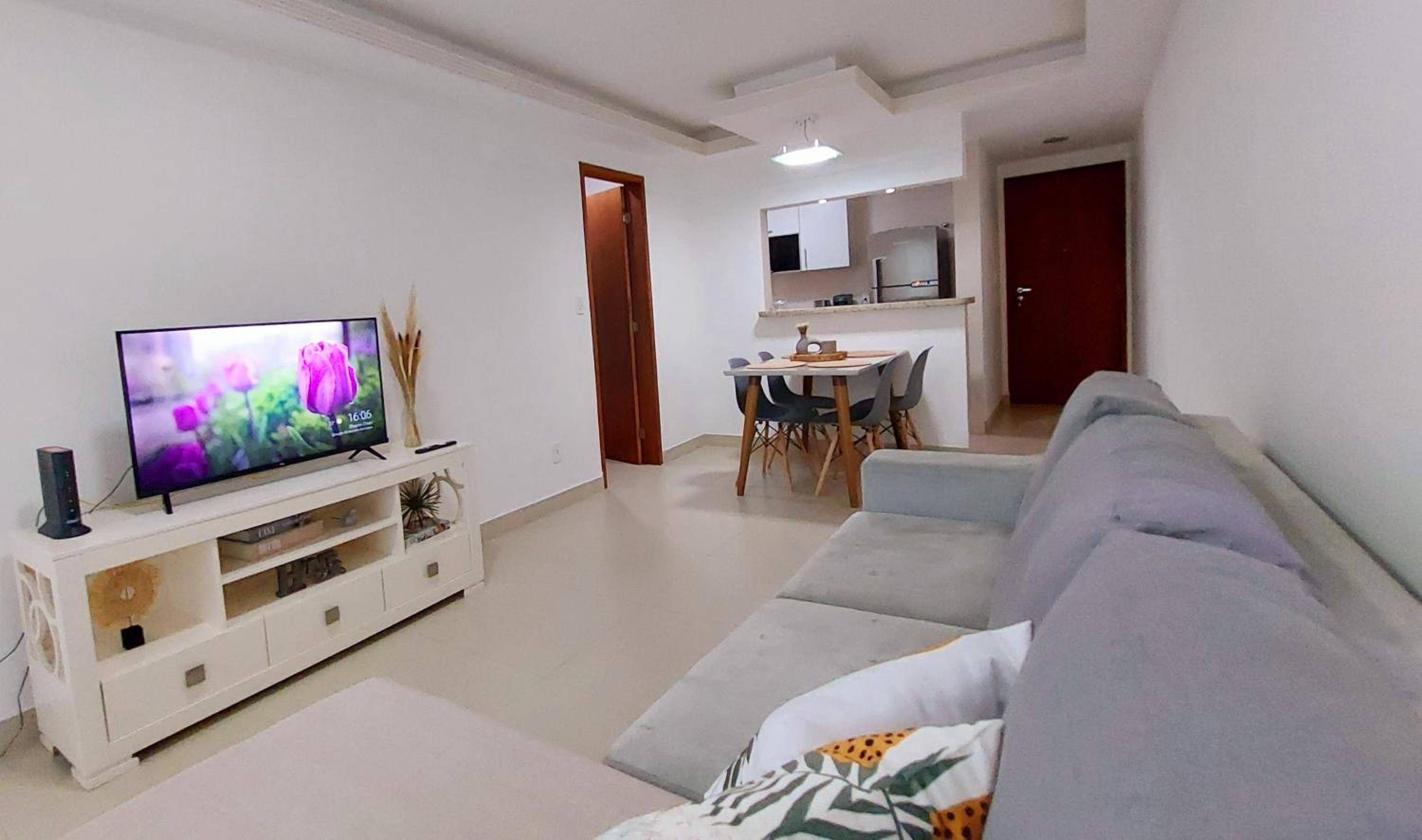 Apartment with Balcony photo 1