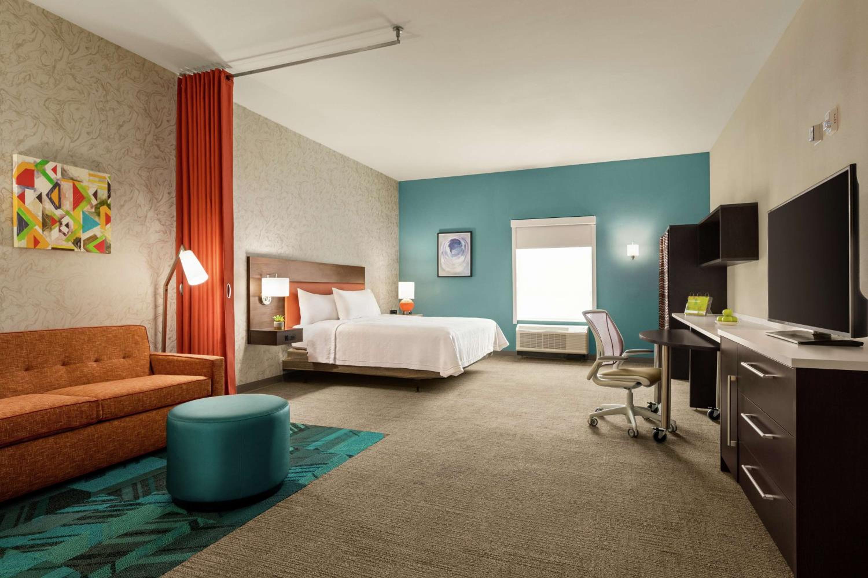 King Studio Suite - Hearing Access/Non-Smoking