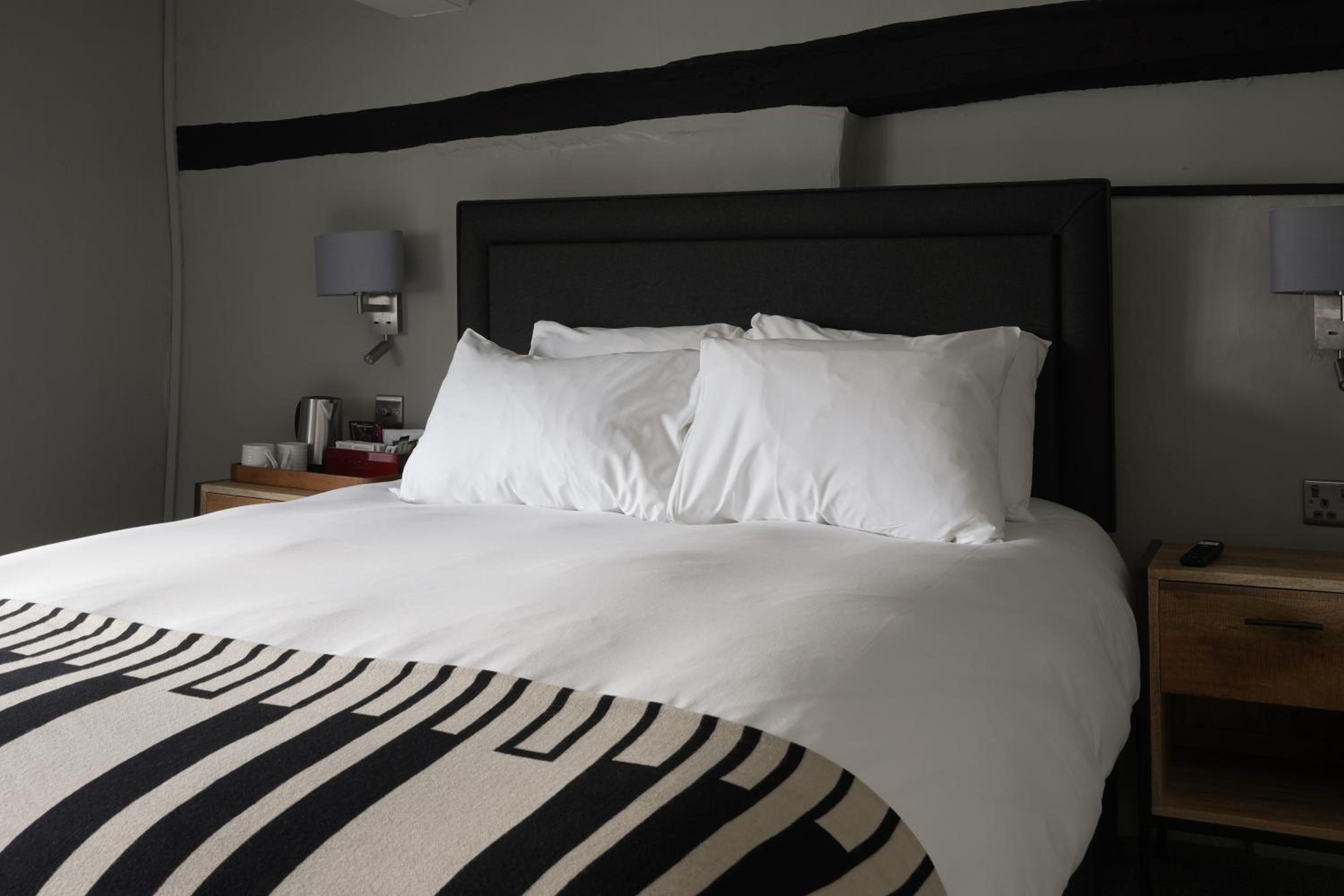 Deluxe King Room photo 3