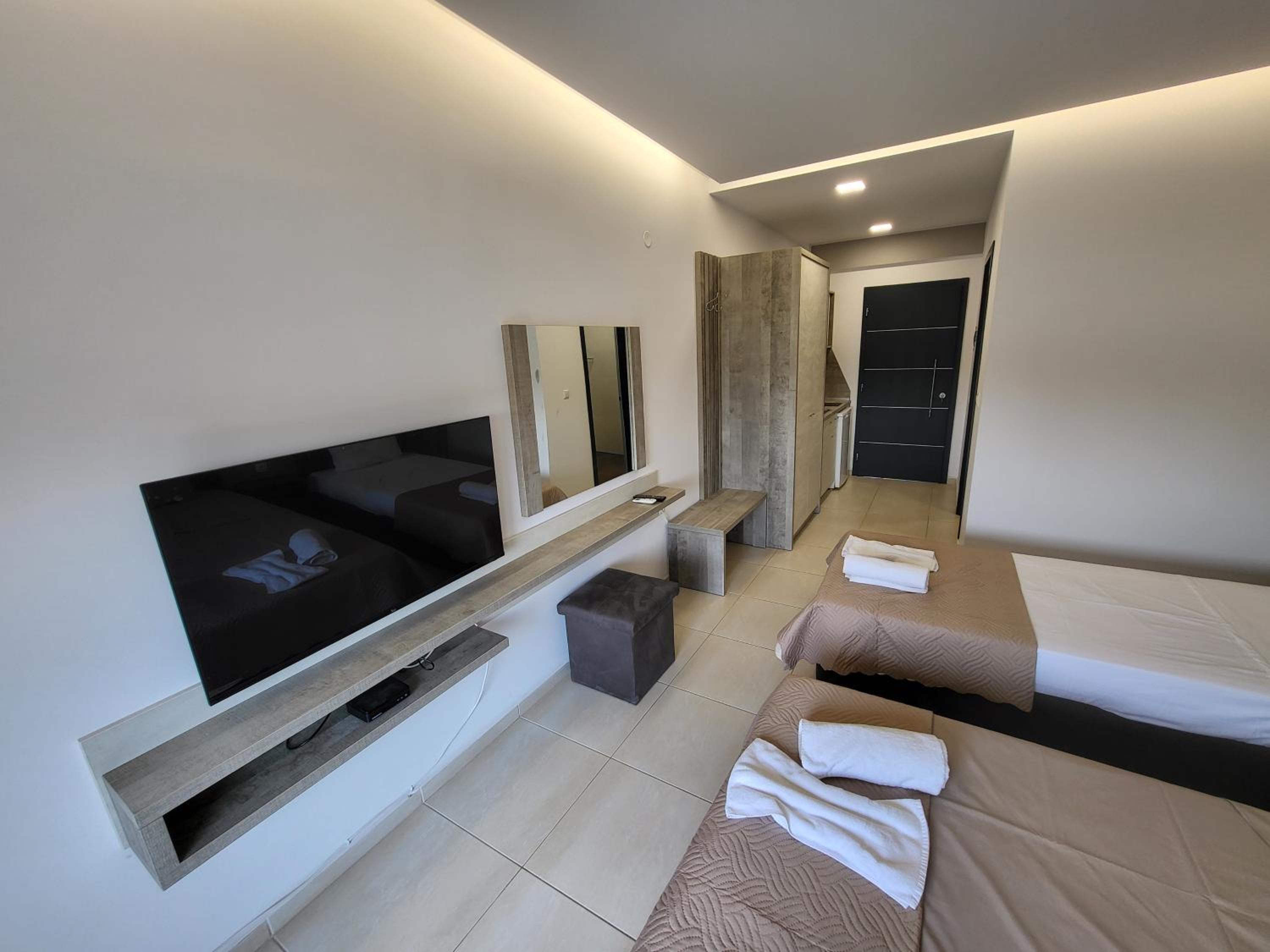 Triple Room with Balcony photo 3