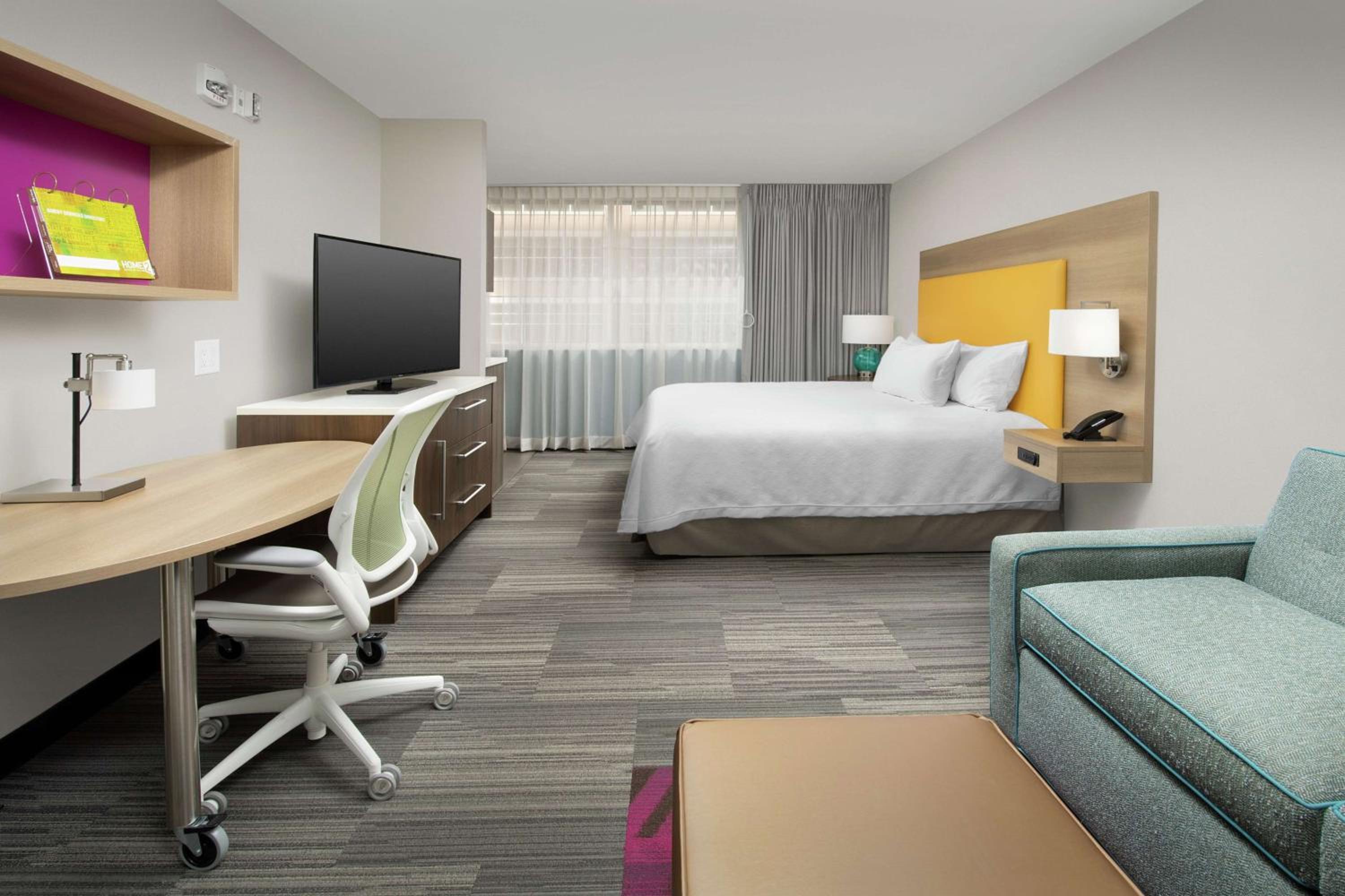 King Studio Suite - Mobility Access/Non-Smoking - Photo 4