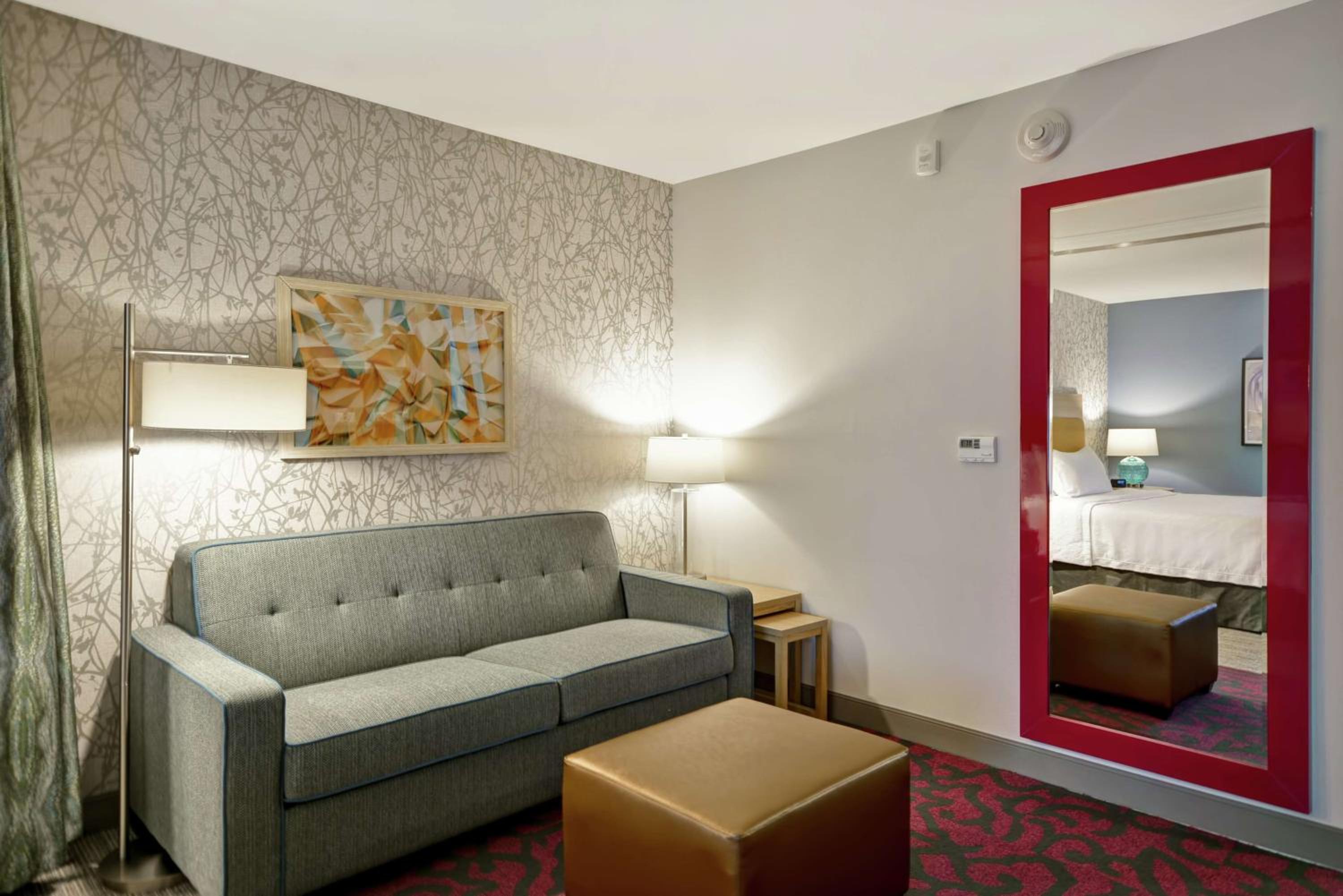 King Studio Suite - Mobility Access/Non-Smoking photo 3