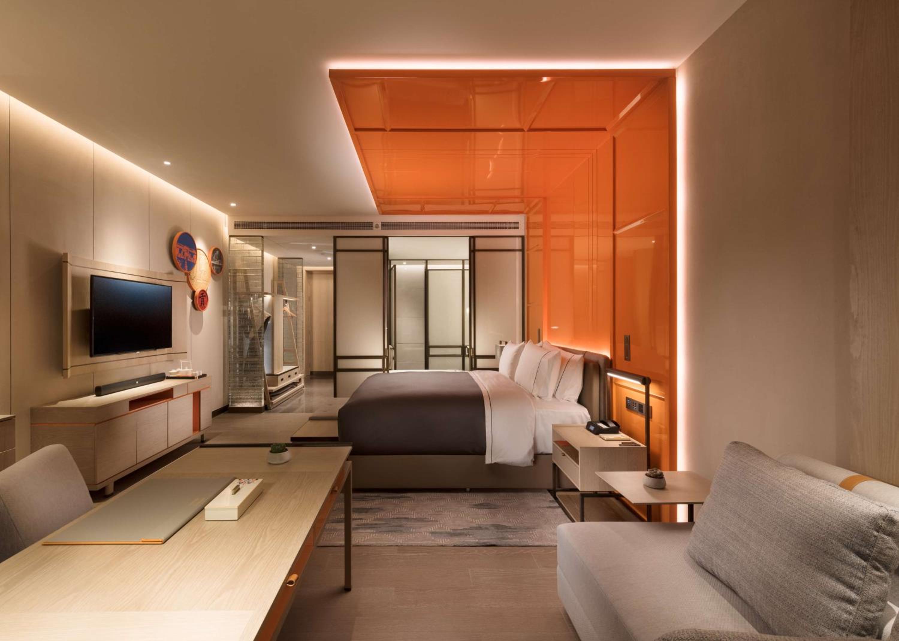 Deluxe King Room with Skyline View