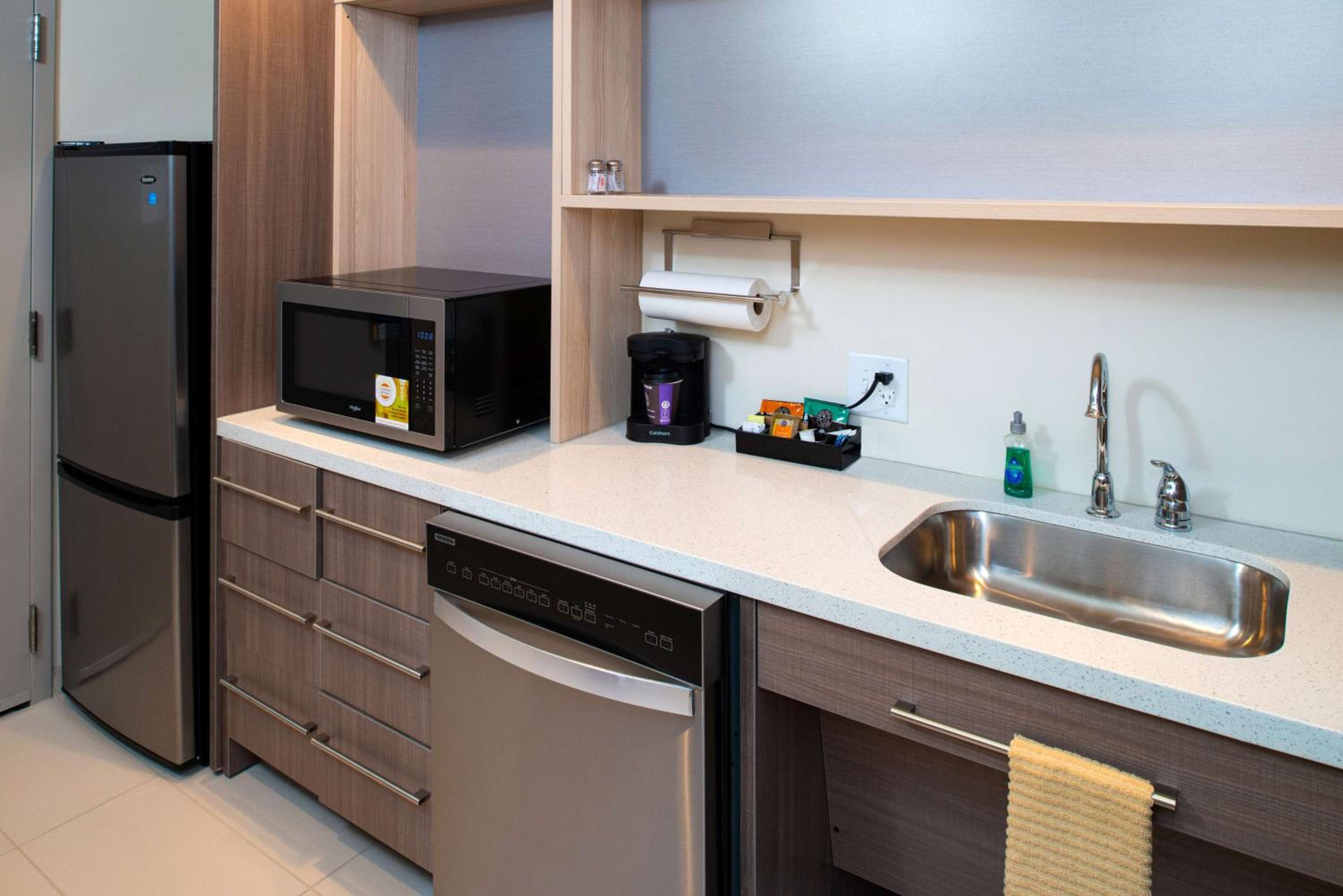King Studio Suite - Mobility Access/Non-Smoking - Photo 5
