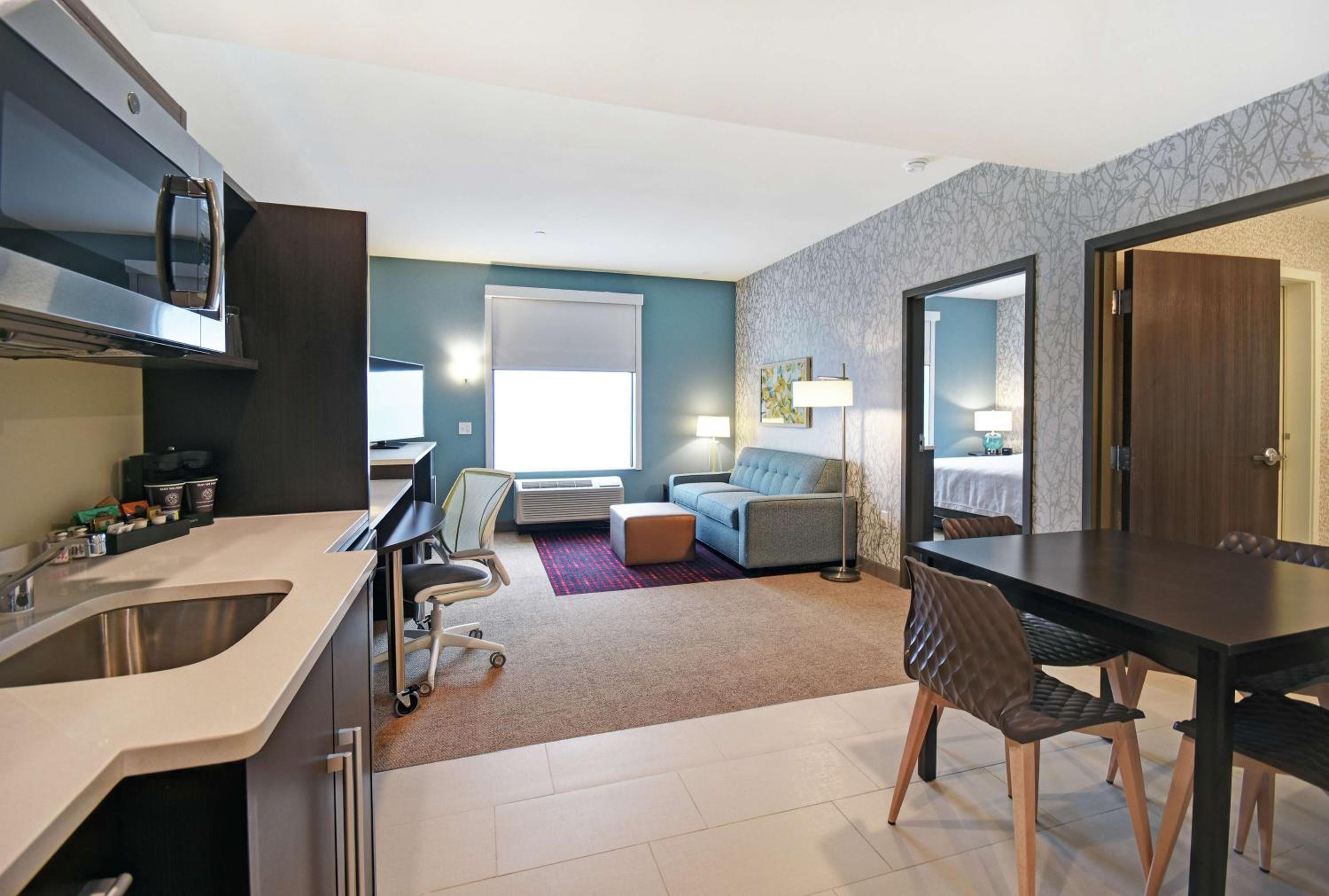 One-Bedroom King Suite - Non-Smoking - Photo 1