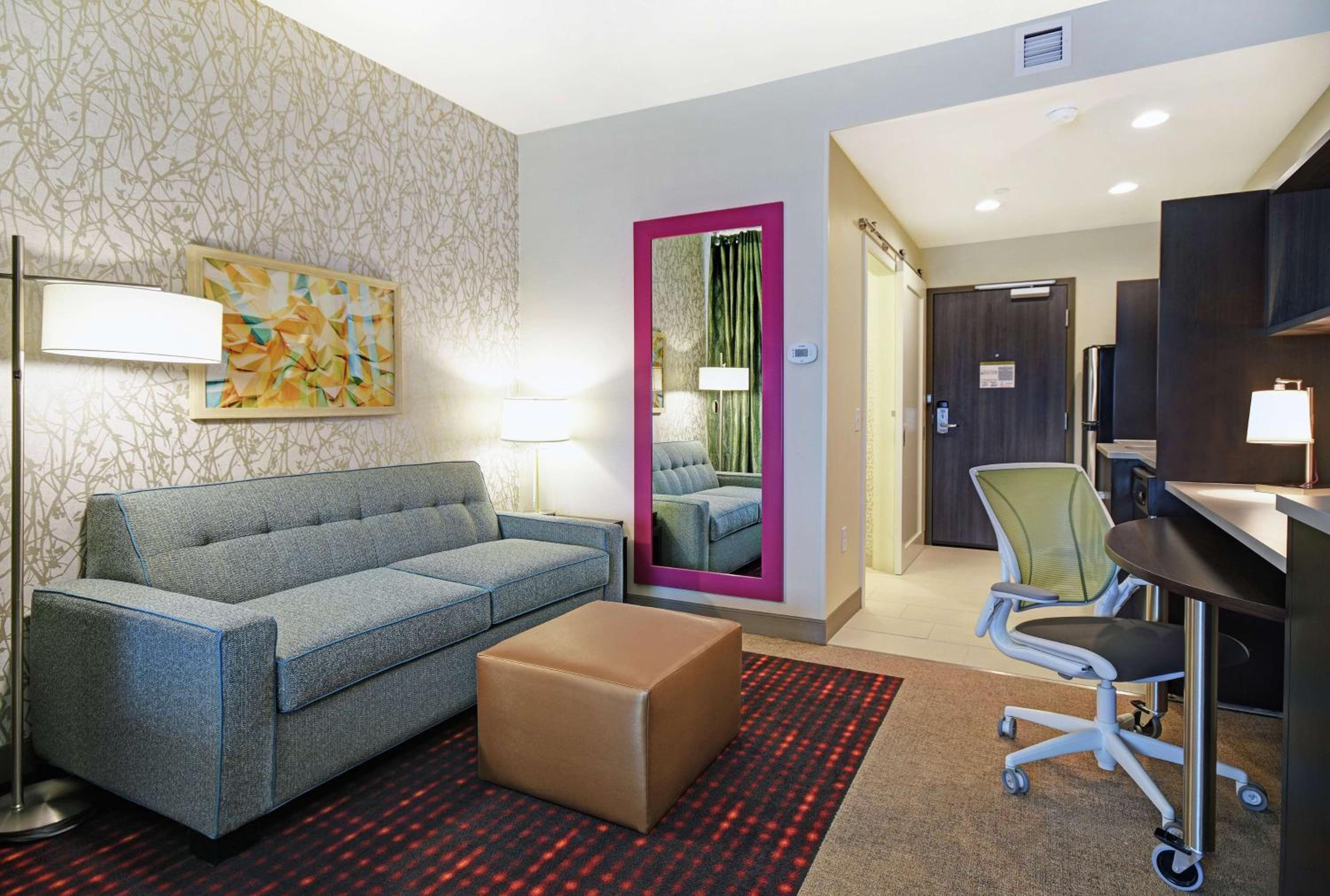 King Studio Suite - Non-Smoking - Photo 2