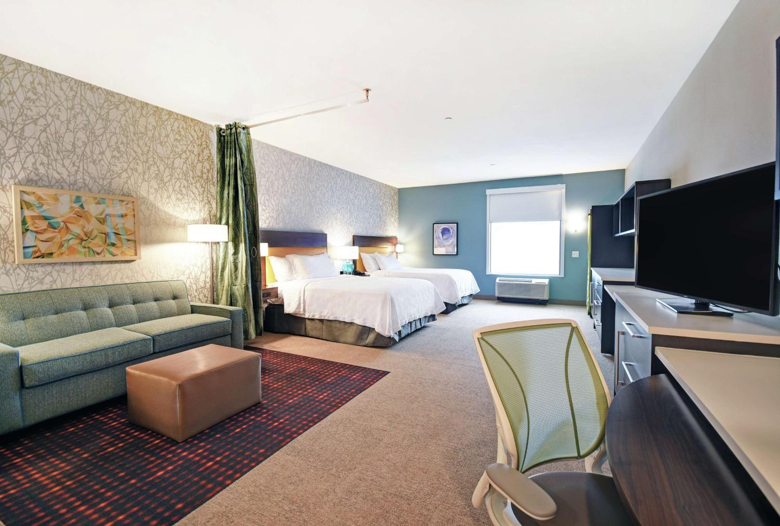 Queen Studio with Two Queen Beds - Mobility and Hearing Access/Non-Smoking - Photo 1
