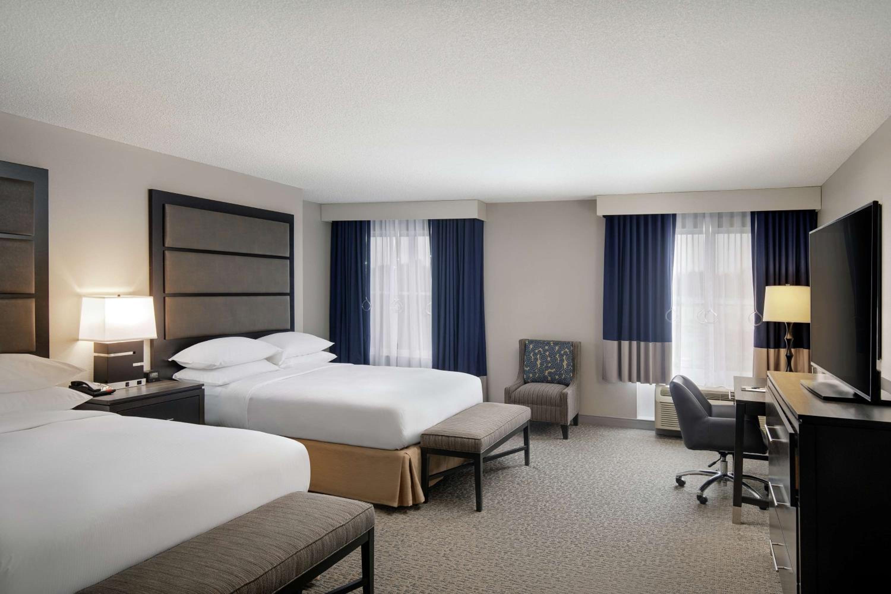 Queen Room with Two Queen Beds and Tub - Mobility and Hearing Access - Photo 3