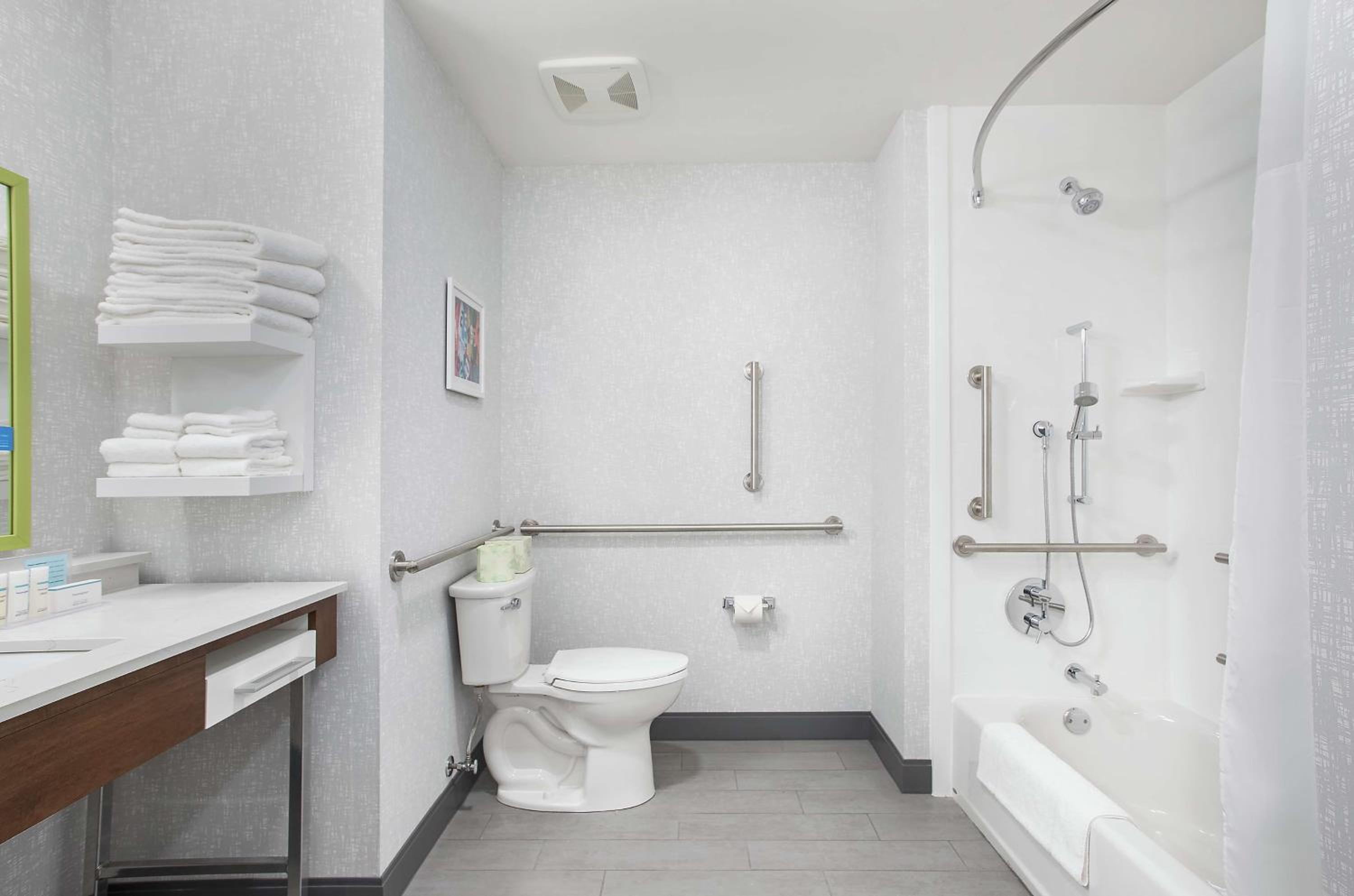 King Room - Mobility Access/Non-Smoking - Photo 1