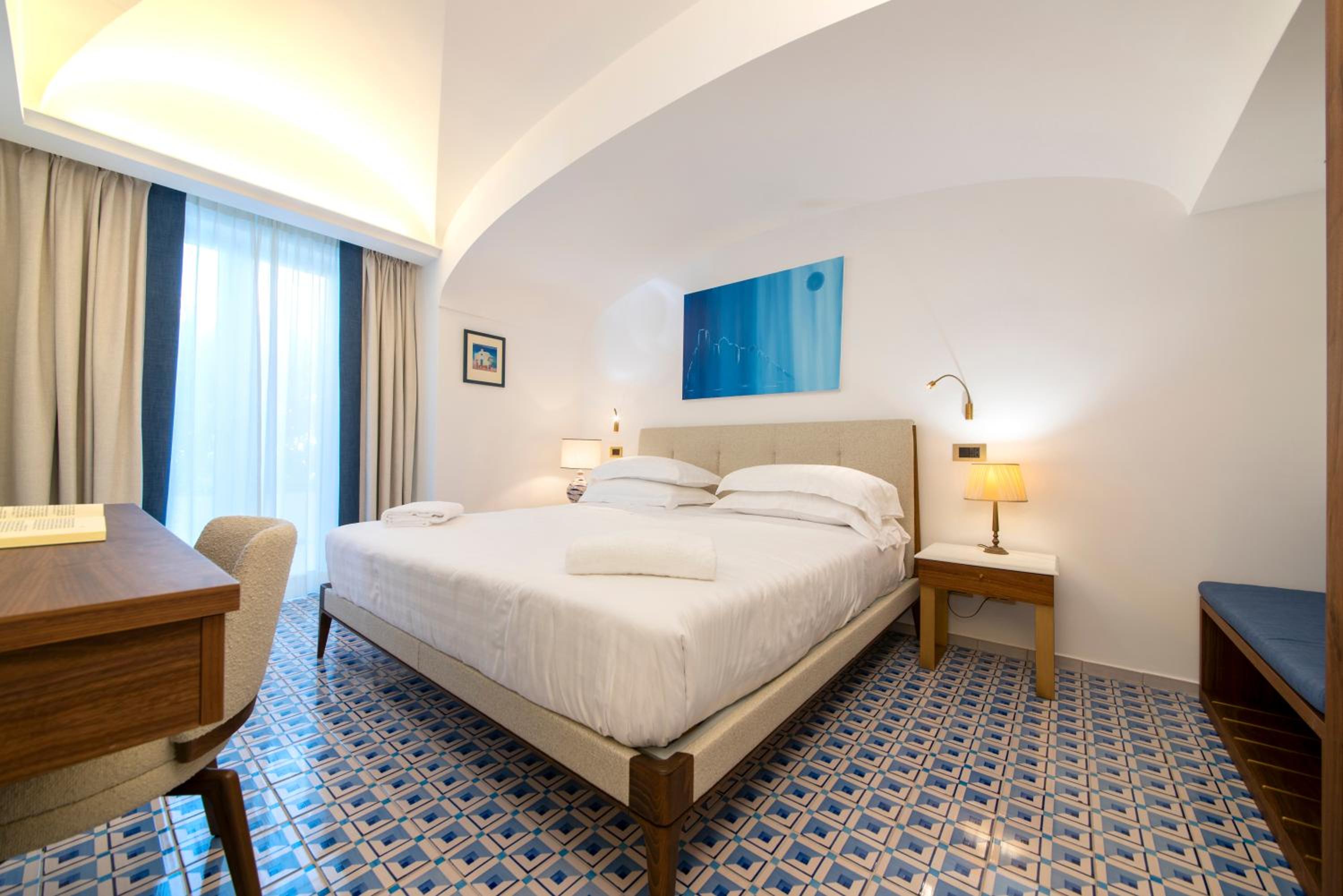 Deluxe Suite With Sea View