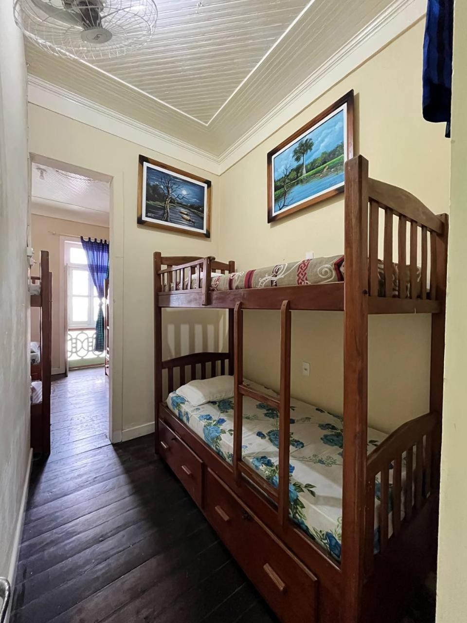Bed in 8-Bed Mixed Dormitory Room photo 1