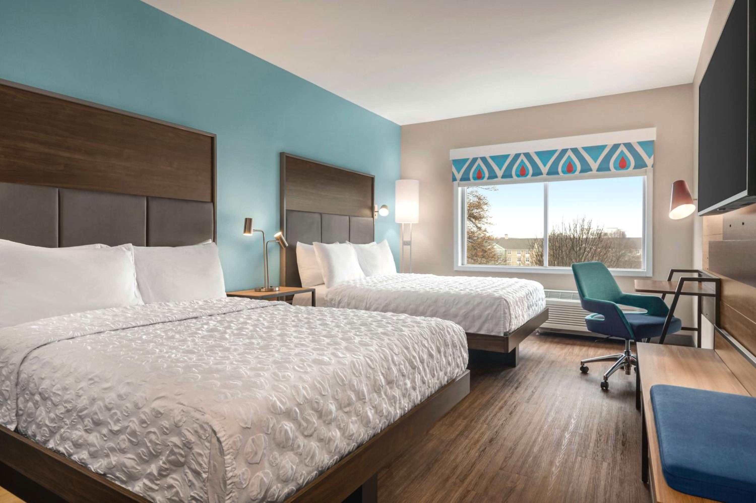 Queen Room with Two Queen Beds - Photo 1