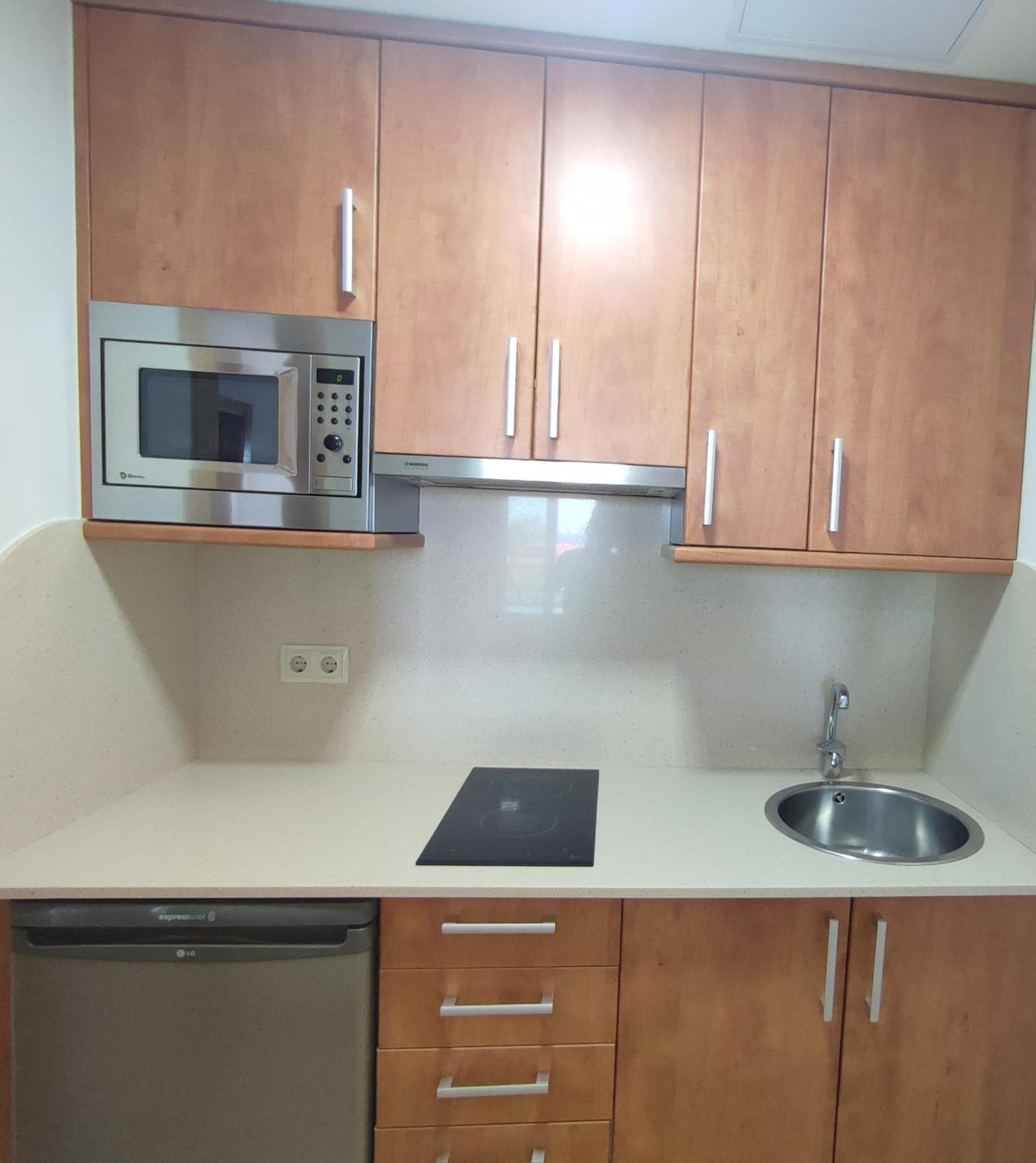 Superior One-Bedroom Apartment