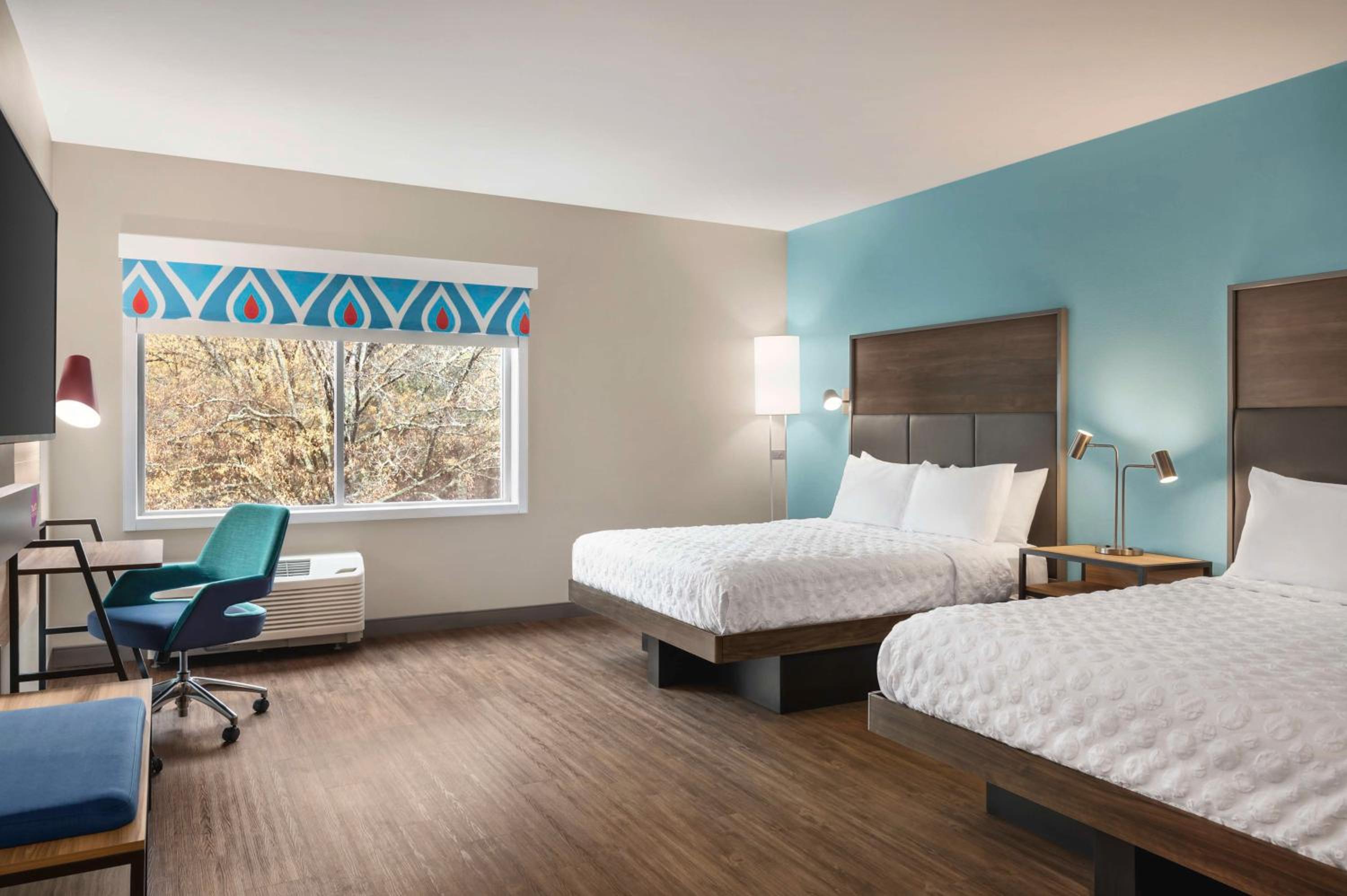 Queen Room with Two Queen Beds - Hearing Access - Photo 2