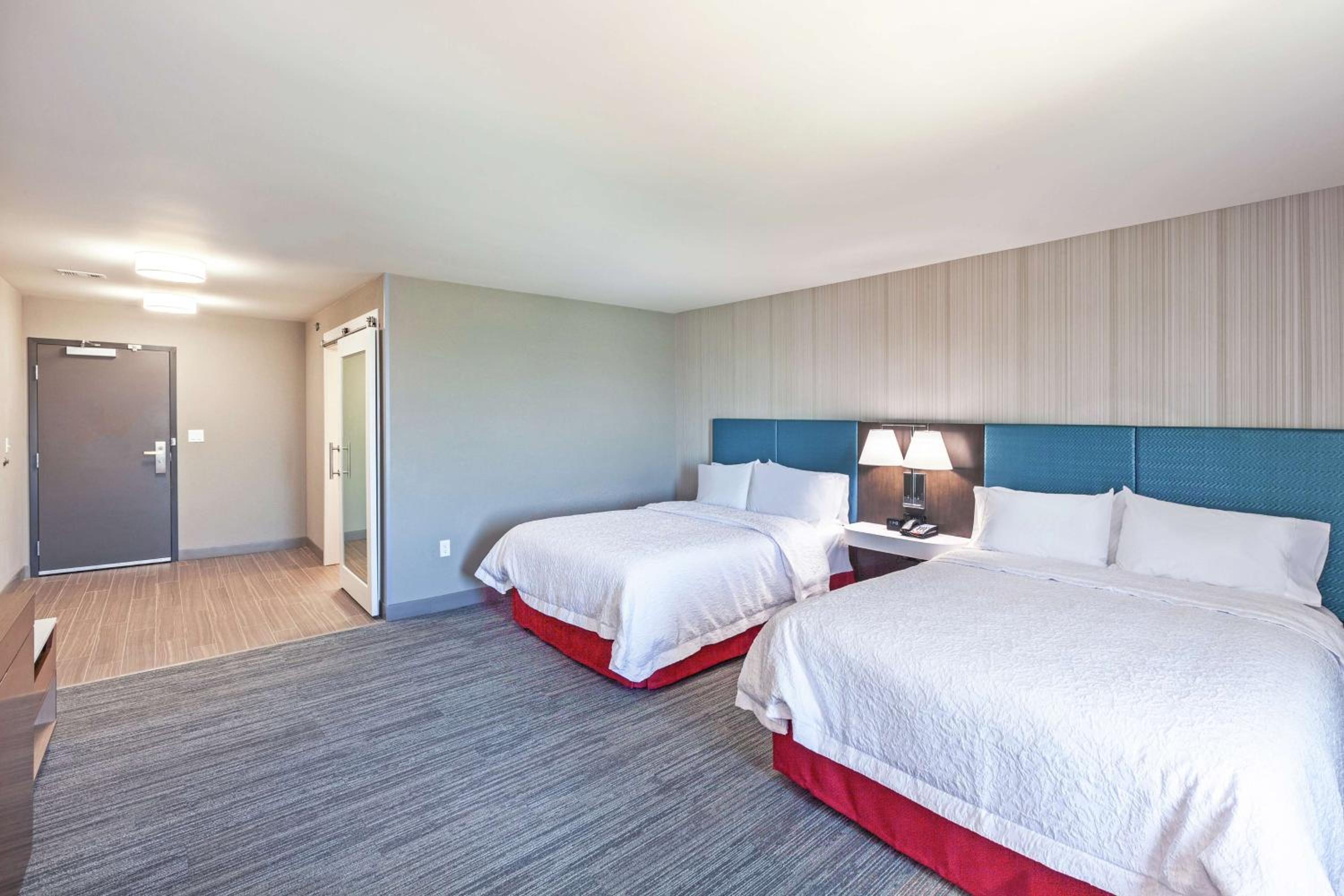 Queen Room with Two Queen Beds - Hearing Access/Non-Smoking - Photo 1