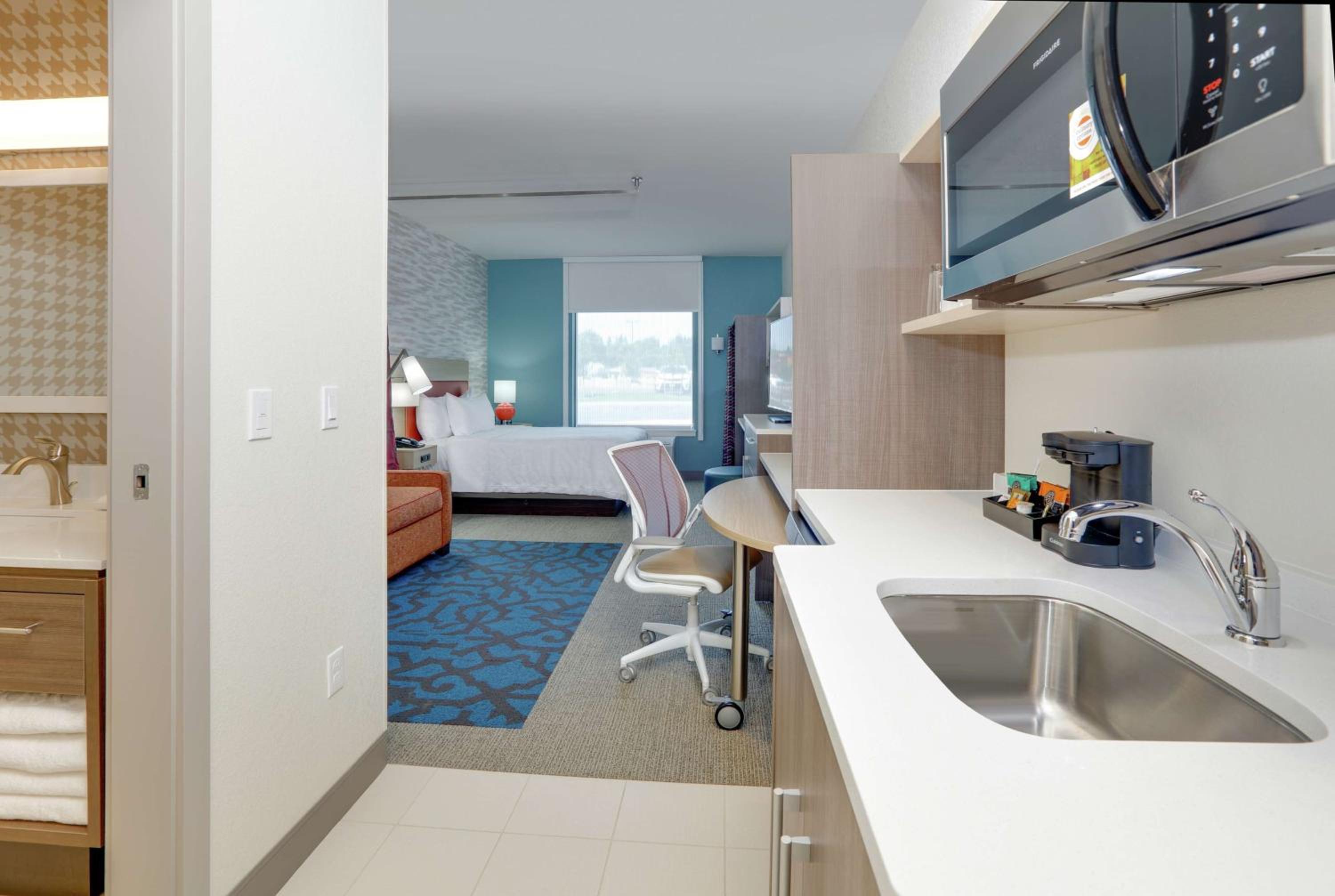 King Studio Suite - Hearing Access/Non-Smoking - Photo 4