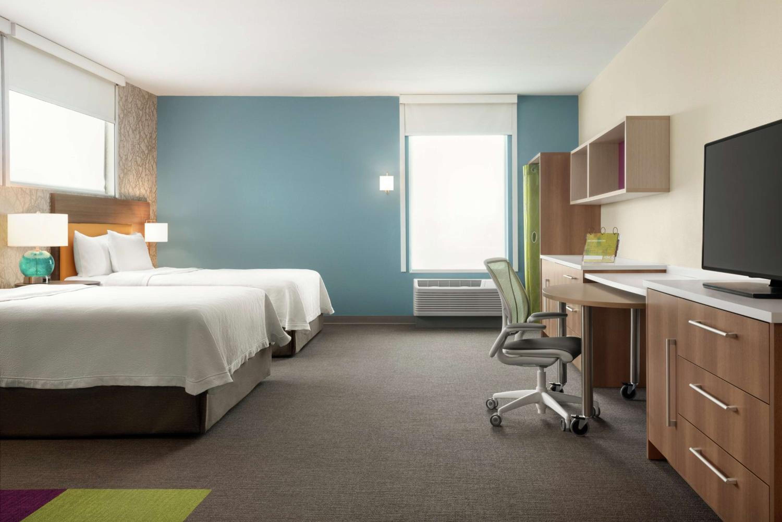 Queen Studio with Two Queen Beds - Mobility Access/Non-Smoking - Photo 1