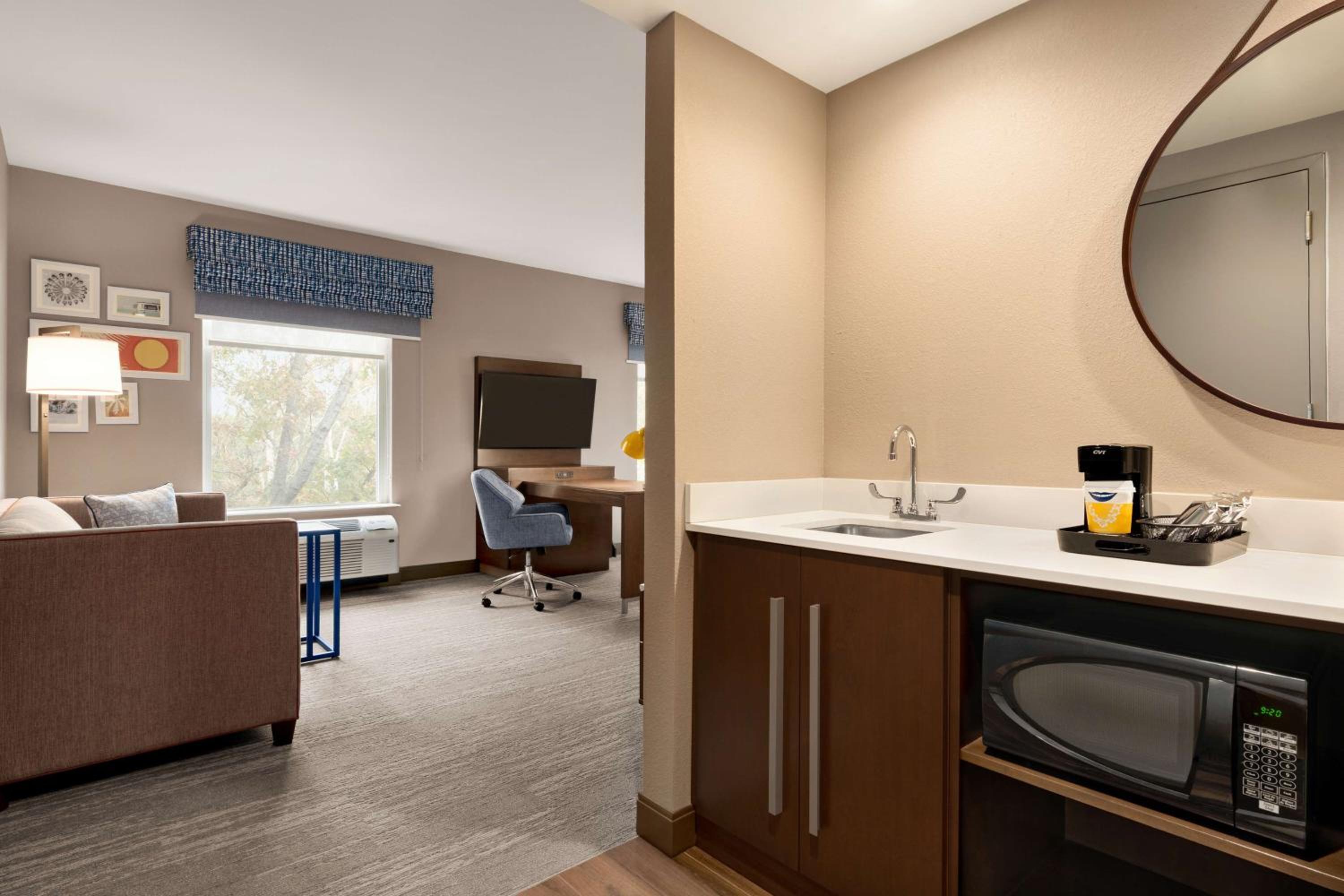 King Studio Suite - Non Smoking - Photo 4