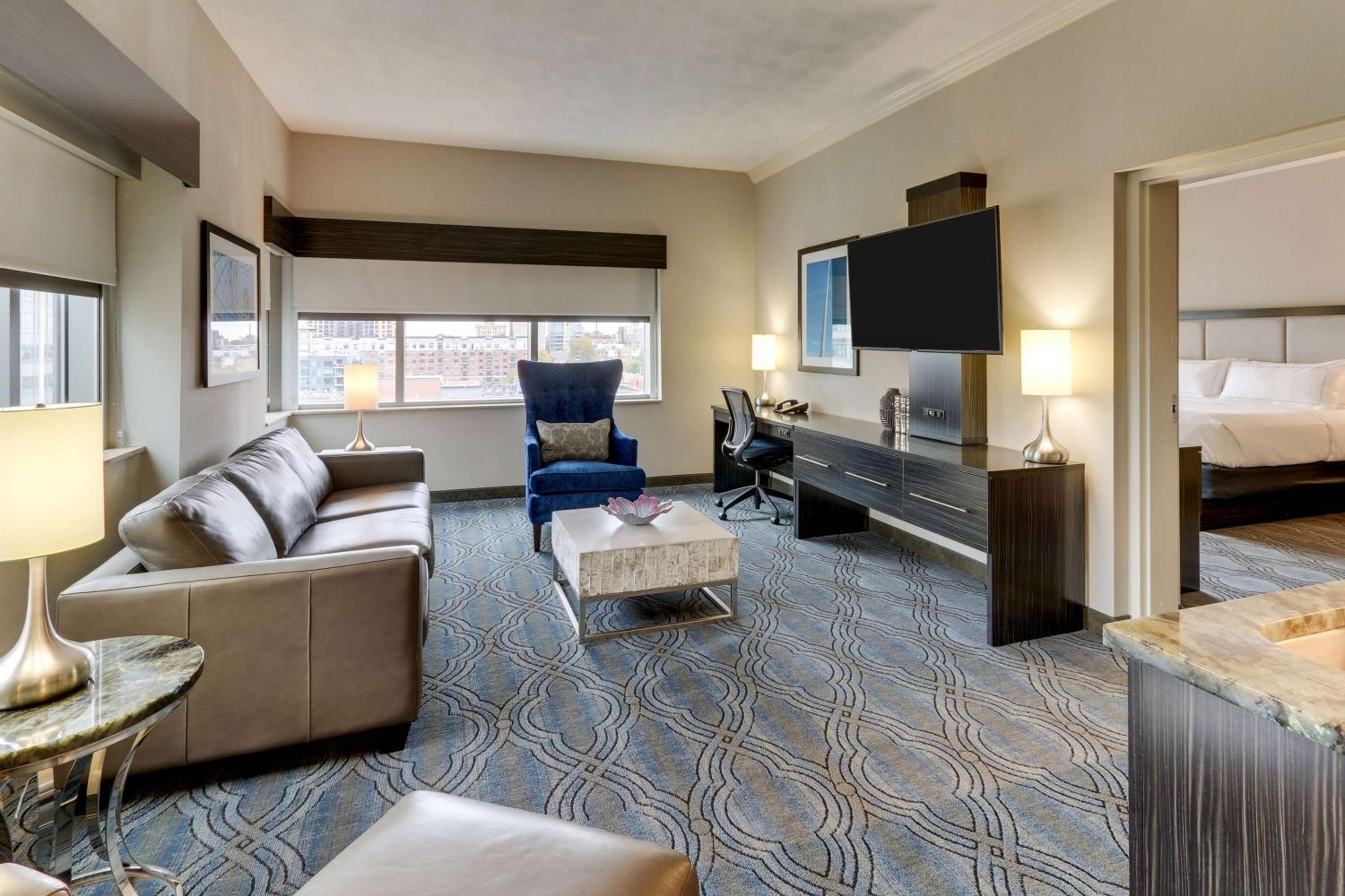 King Suite - Photo 3