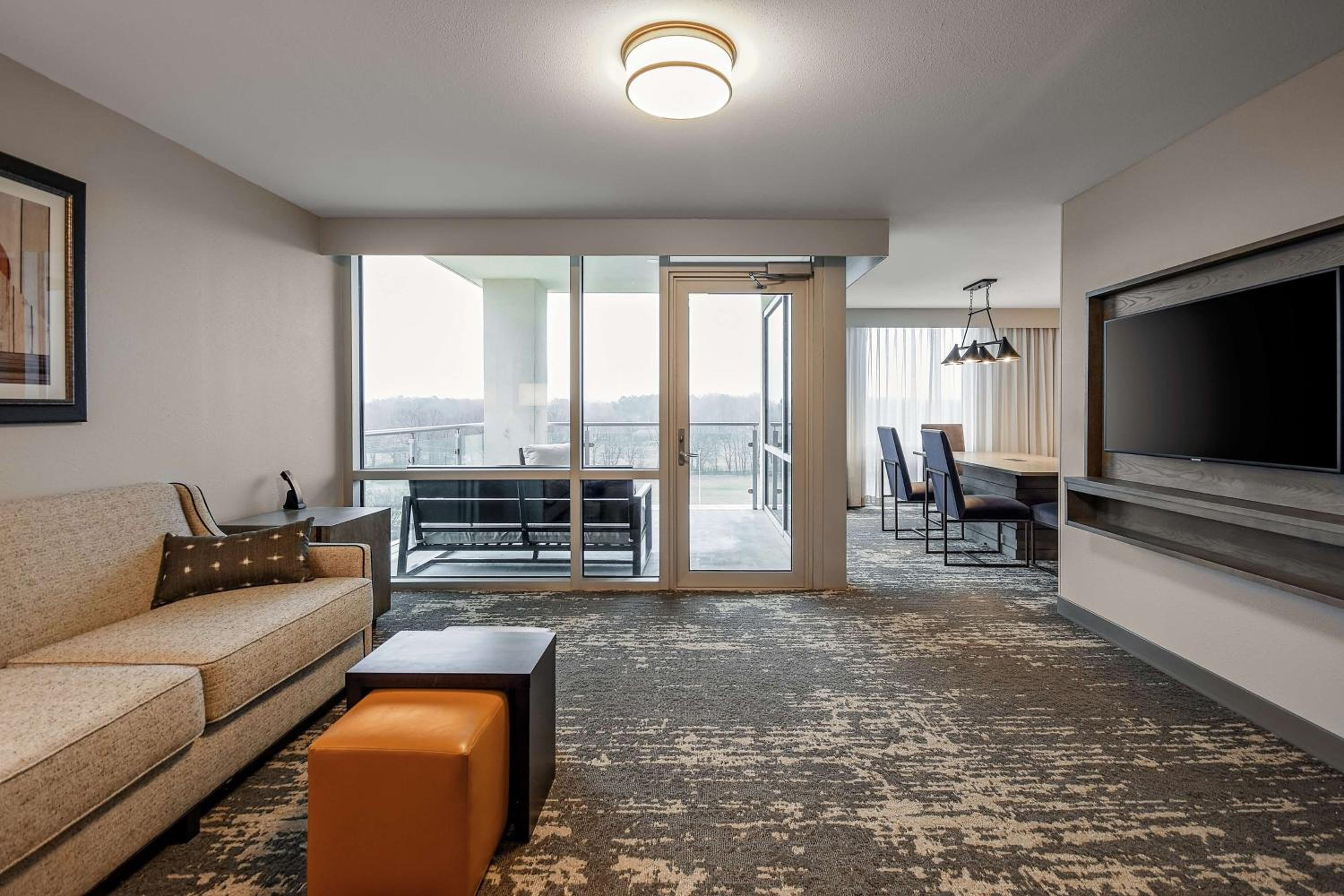 Conference King Suite