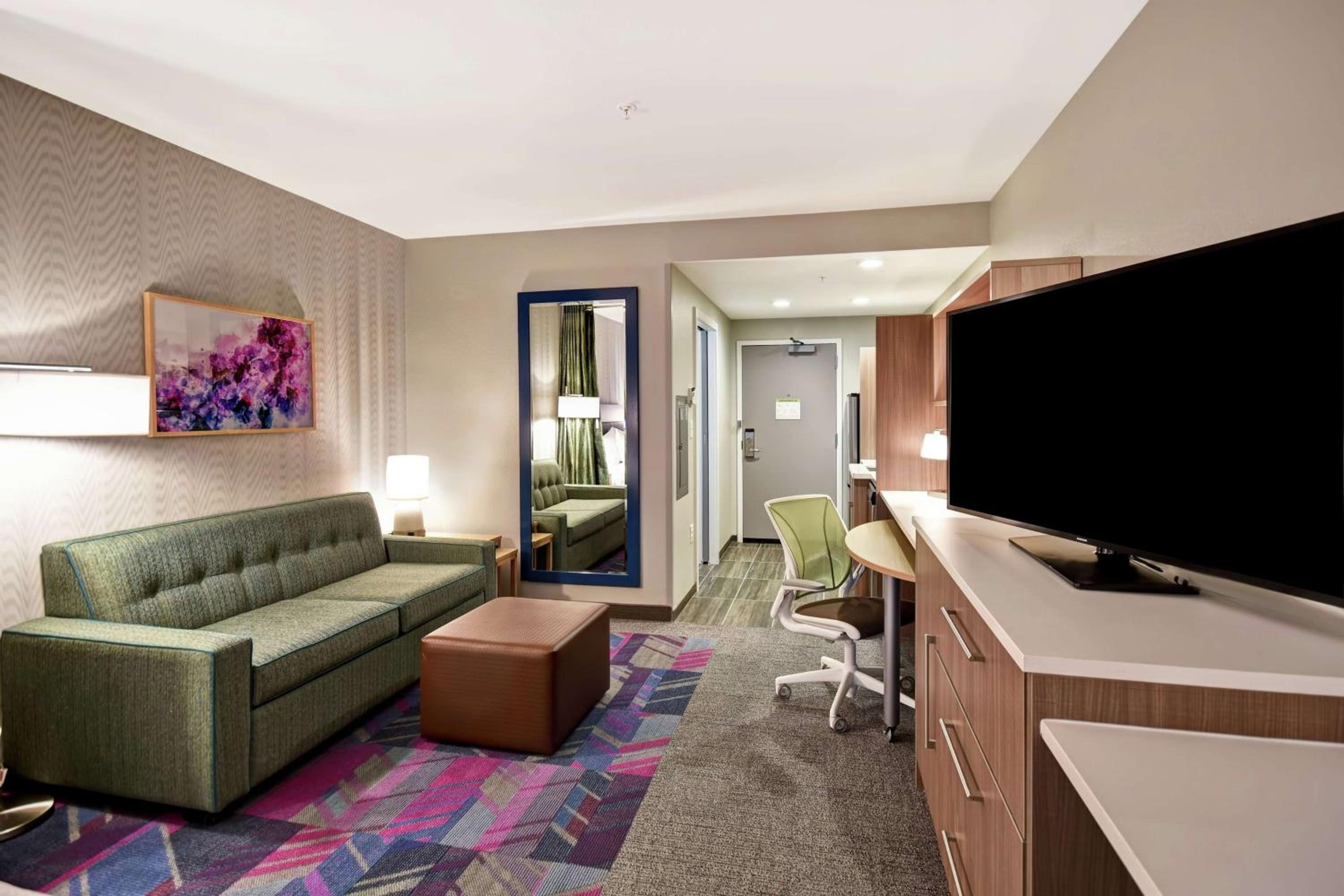 Queen Studio with Two Queen Beds - Hearing Accessible/Non-Smoking