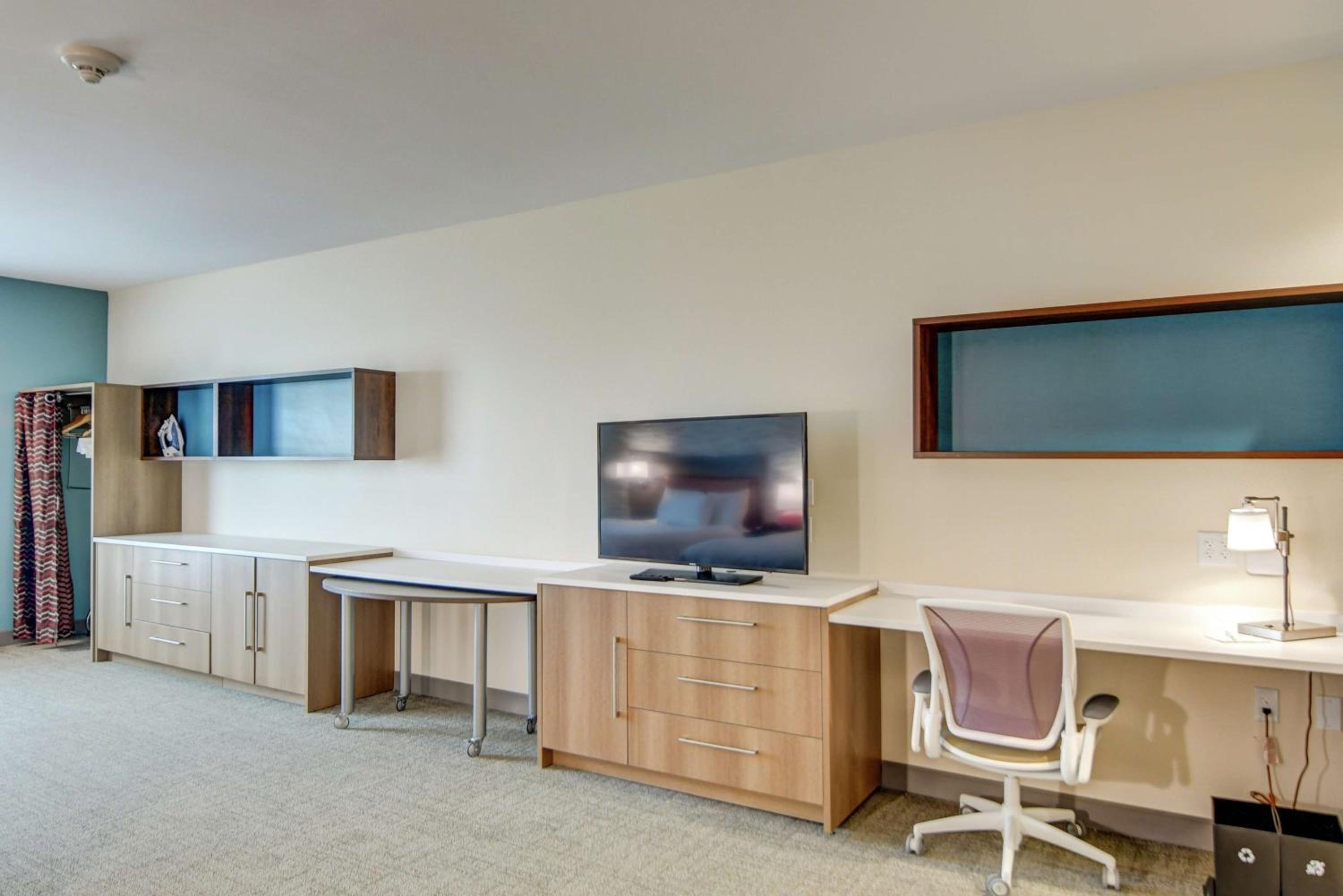 King Studio Suite - Non-Smoking - Photo 1