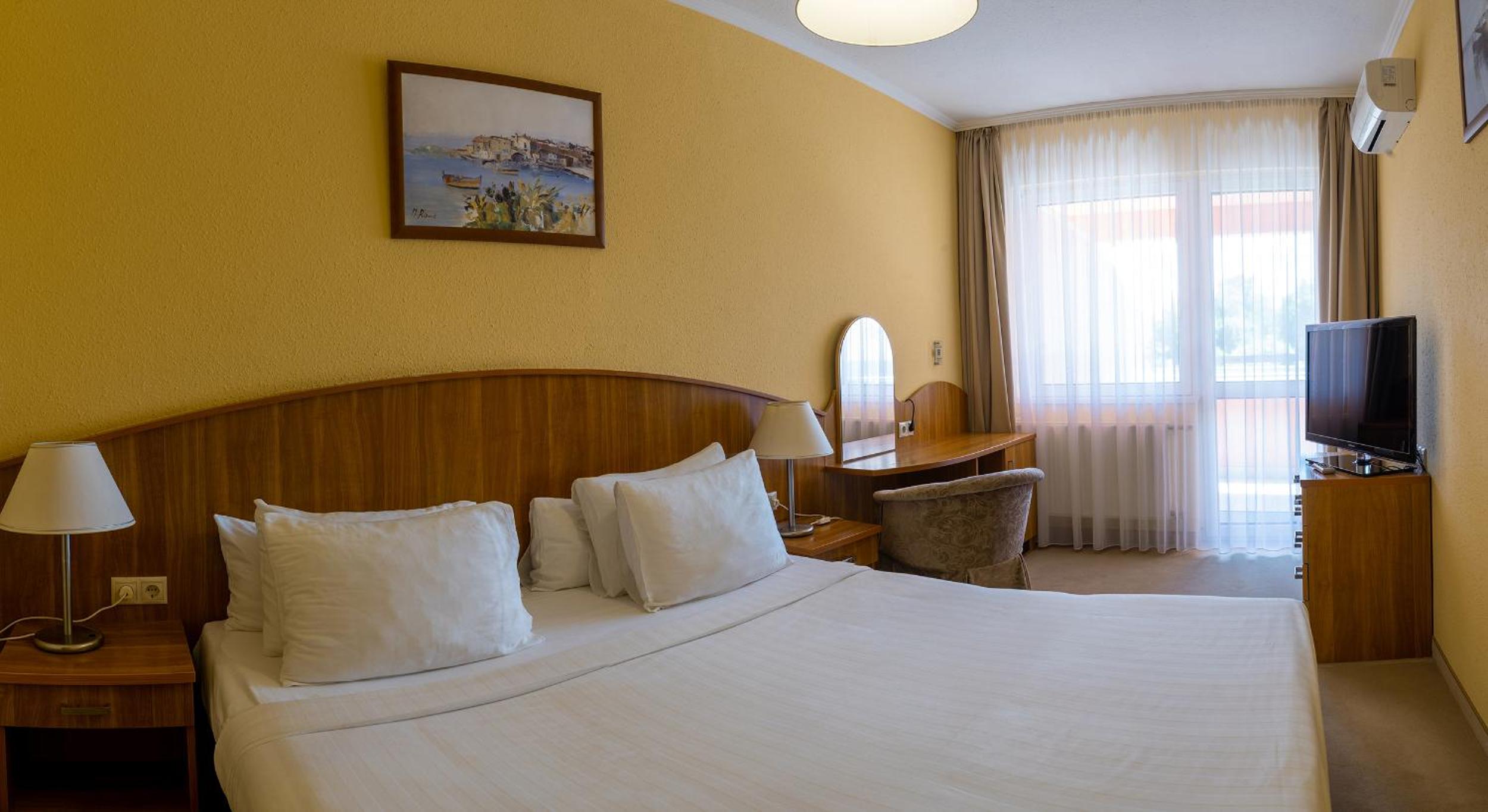 Classic Double or Twin Room photo 2
