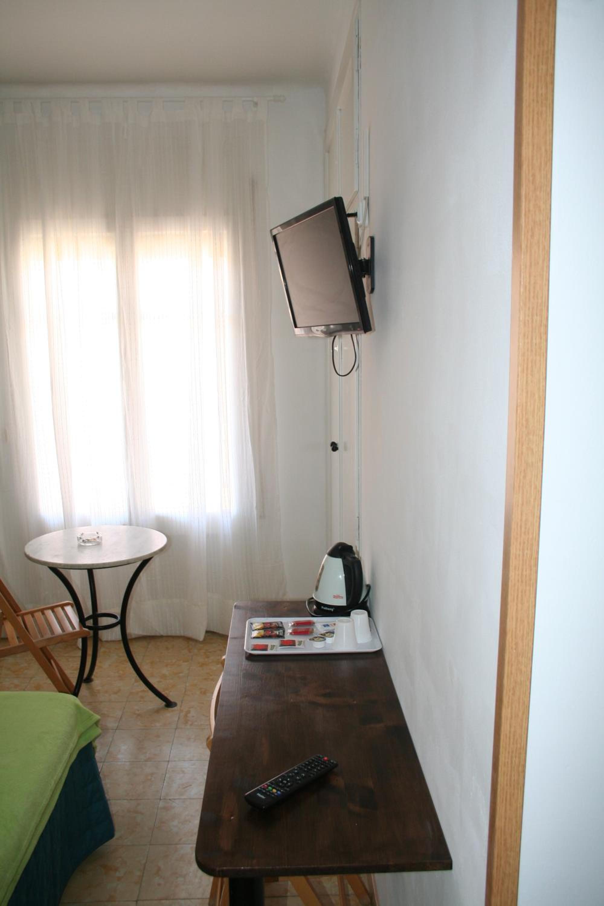 Habitación Doble o con Dos Camas con Baño Compartido