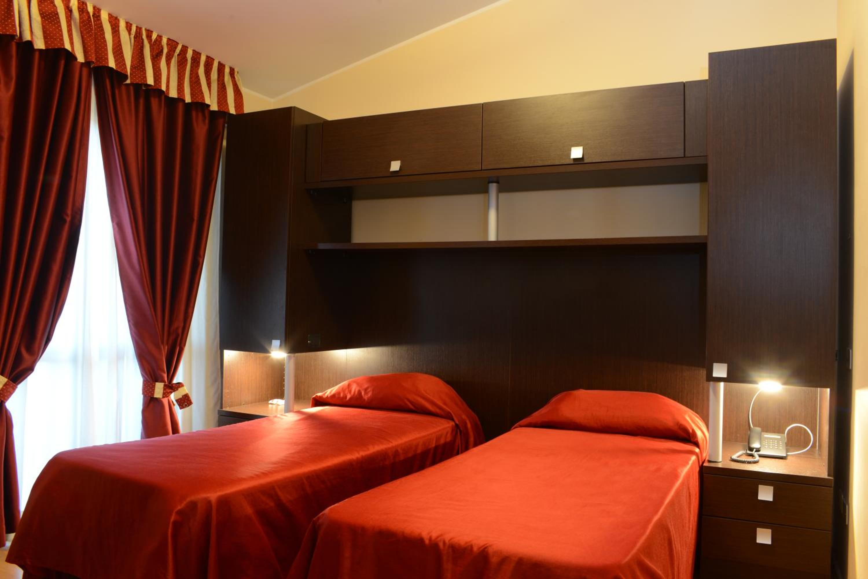 Quadruple Room photo 2