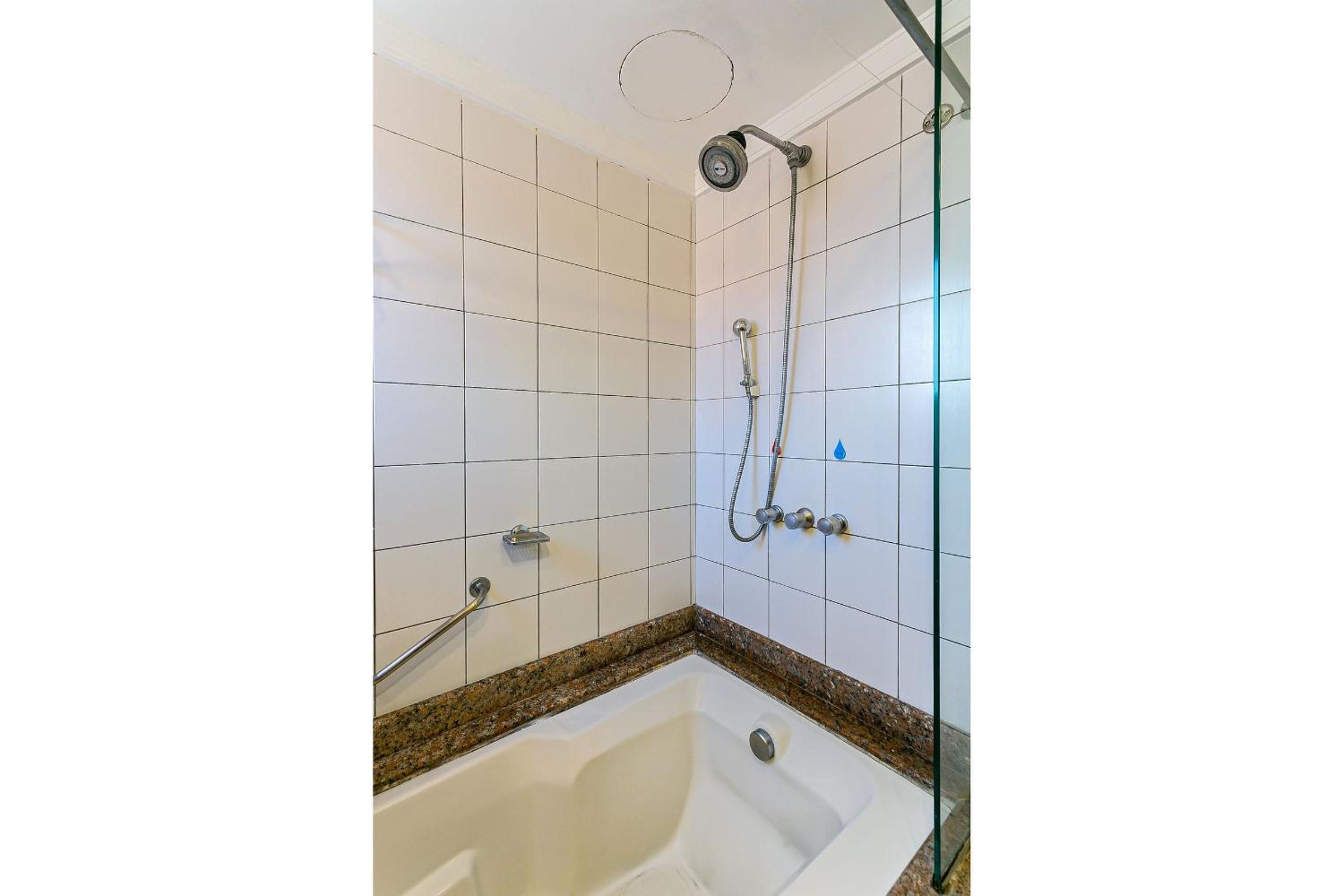 Studio Apartment with Sea View - Photo 31