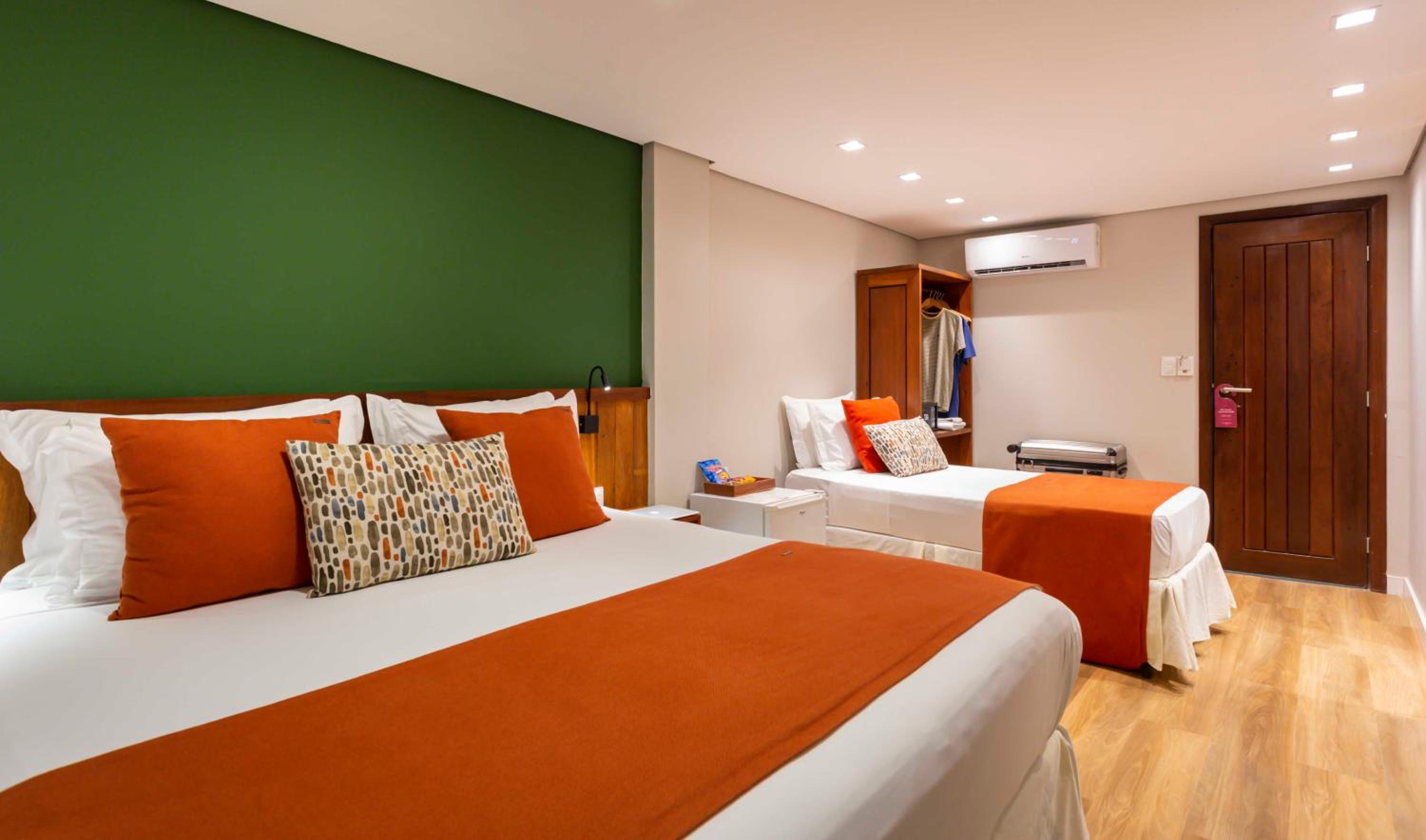 Triple Room