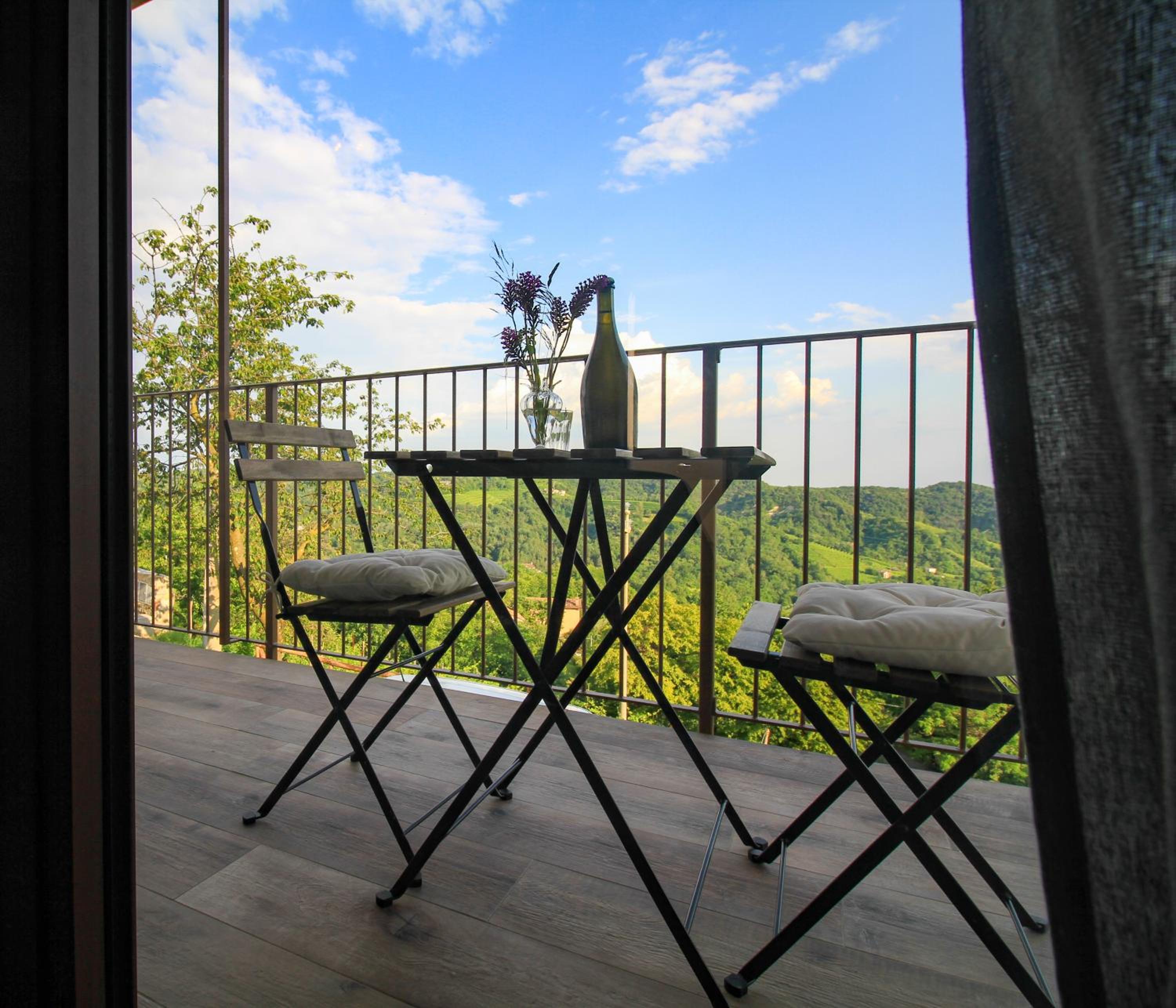 King Room with Mountain View photo 3