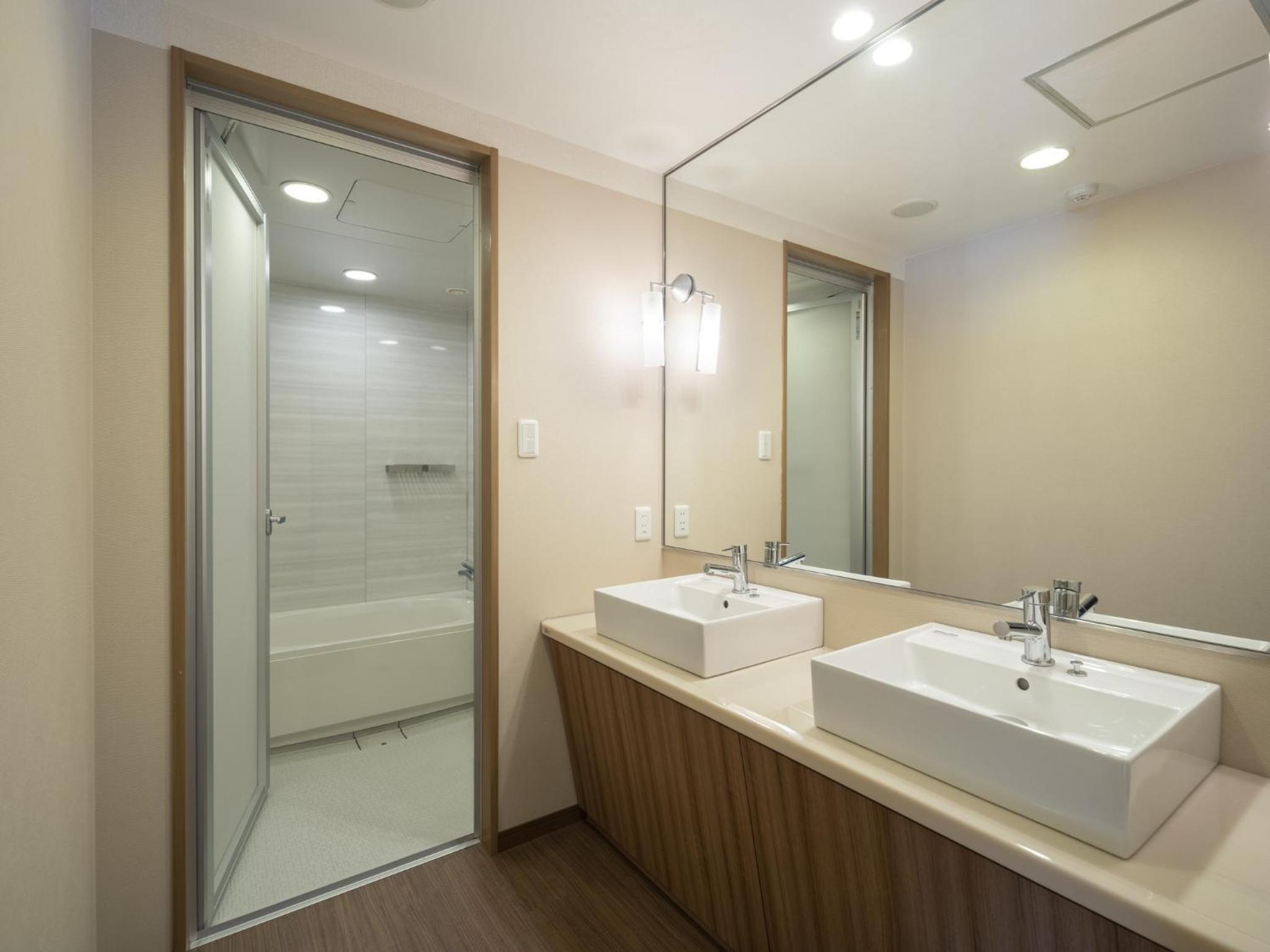 Deluxe Japanese & Western Style Room - Non-Smoking