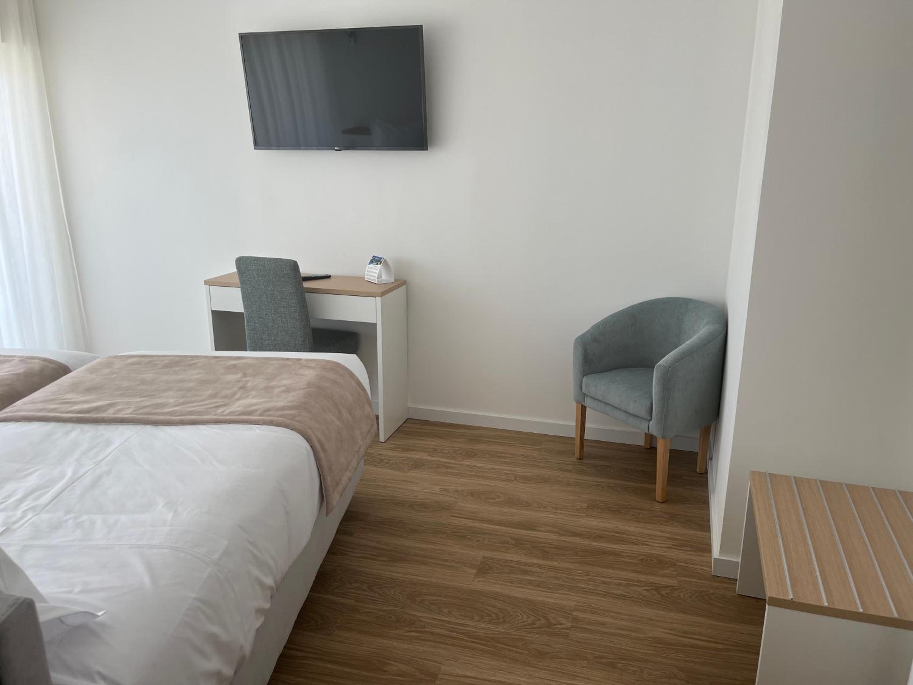 Standard Double Room photo 2