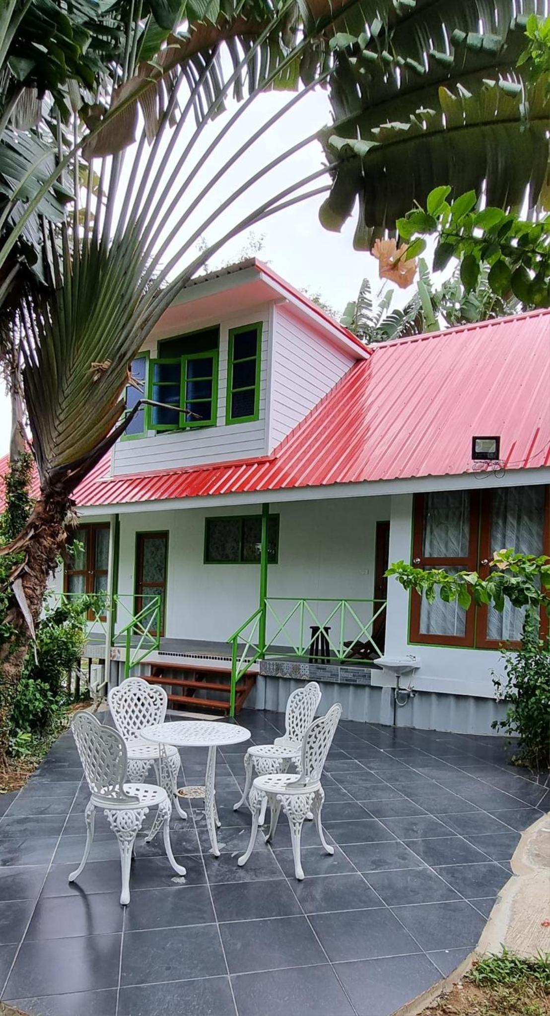 Bungalow - Water Front  - Photo 17