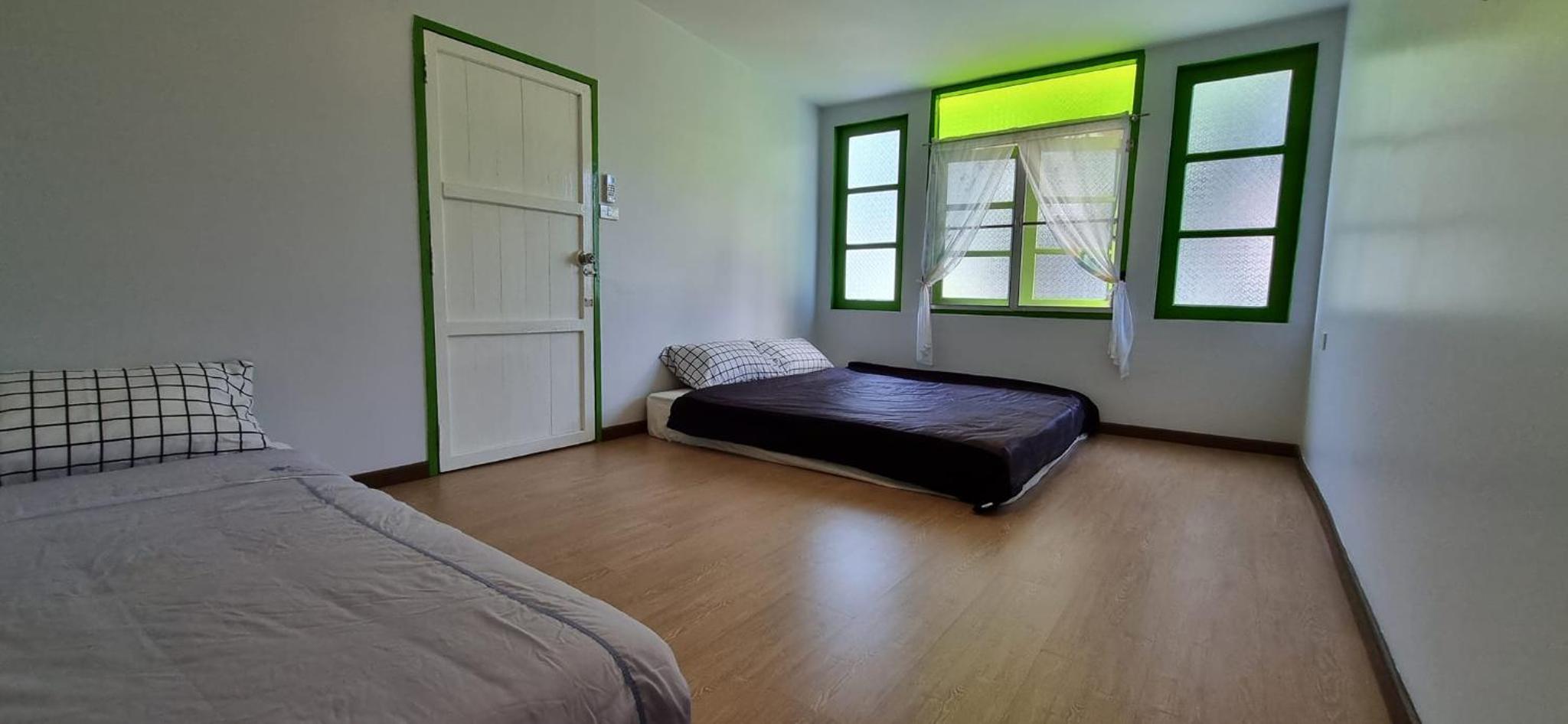Bungalow - Water Front  - Photo 7
