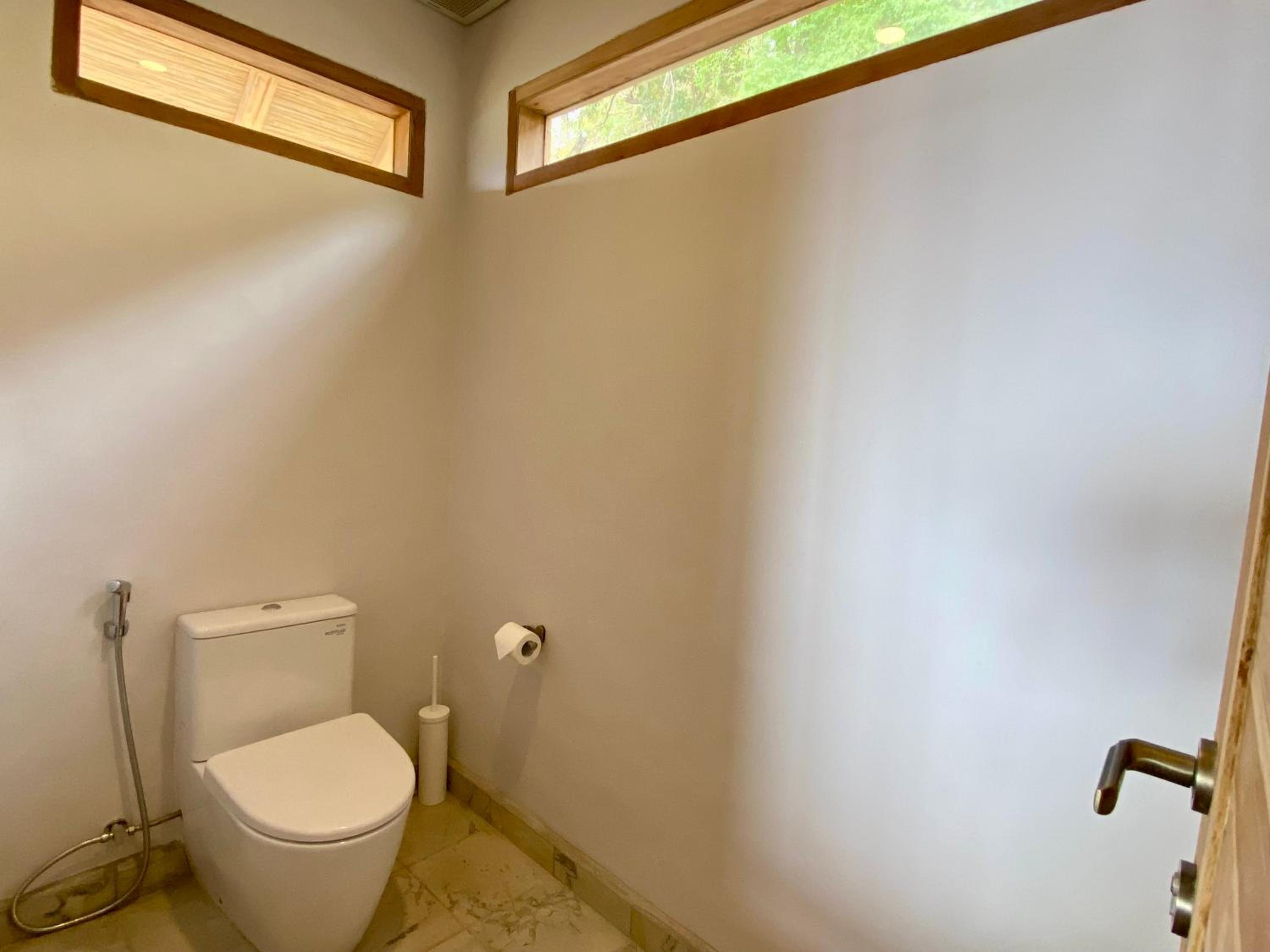 Deluxe Double Room with Bath - Photo 3