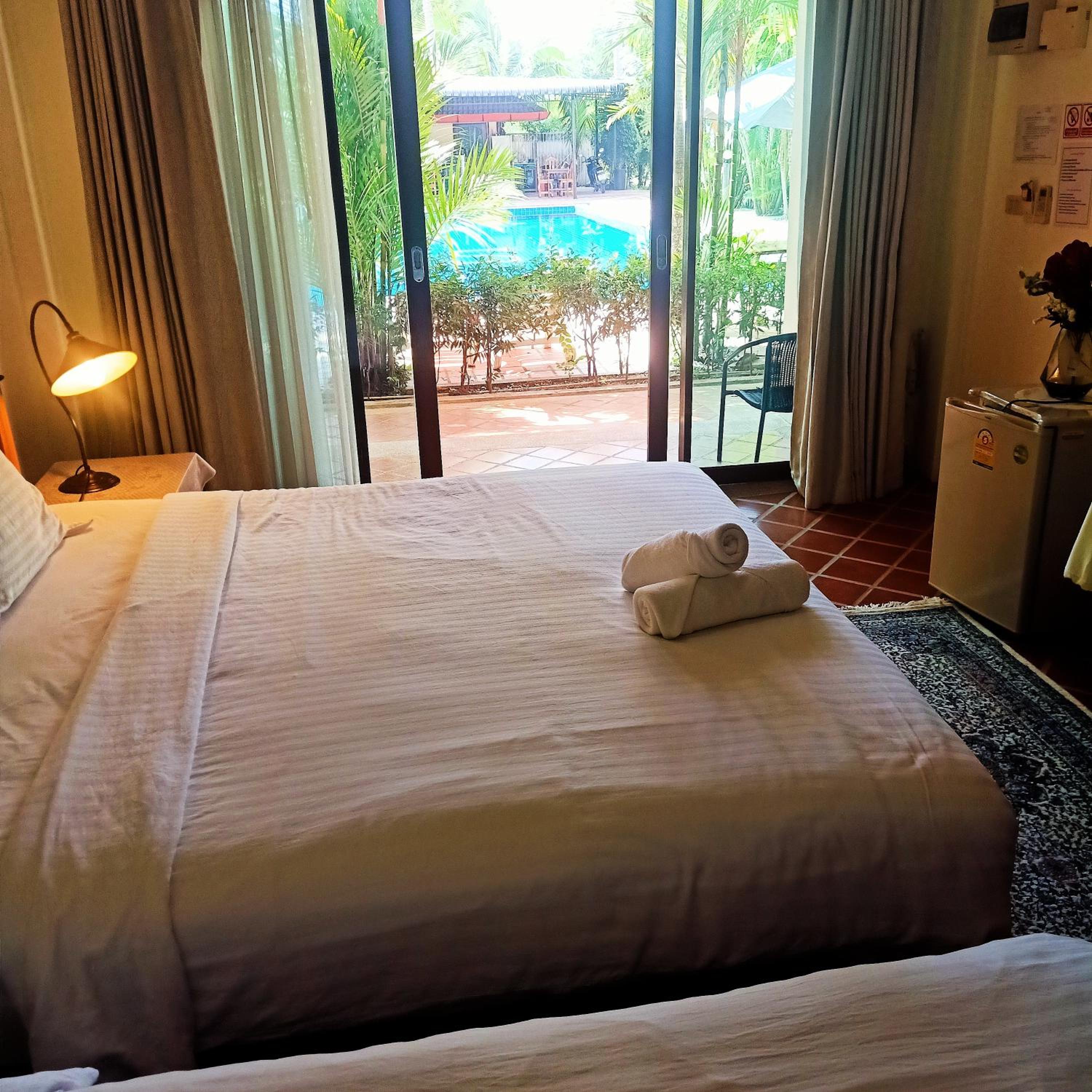 Triple Room with Pool View photo 3