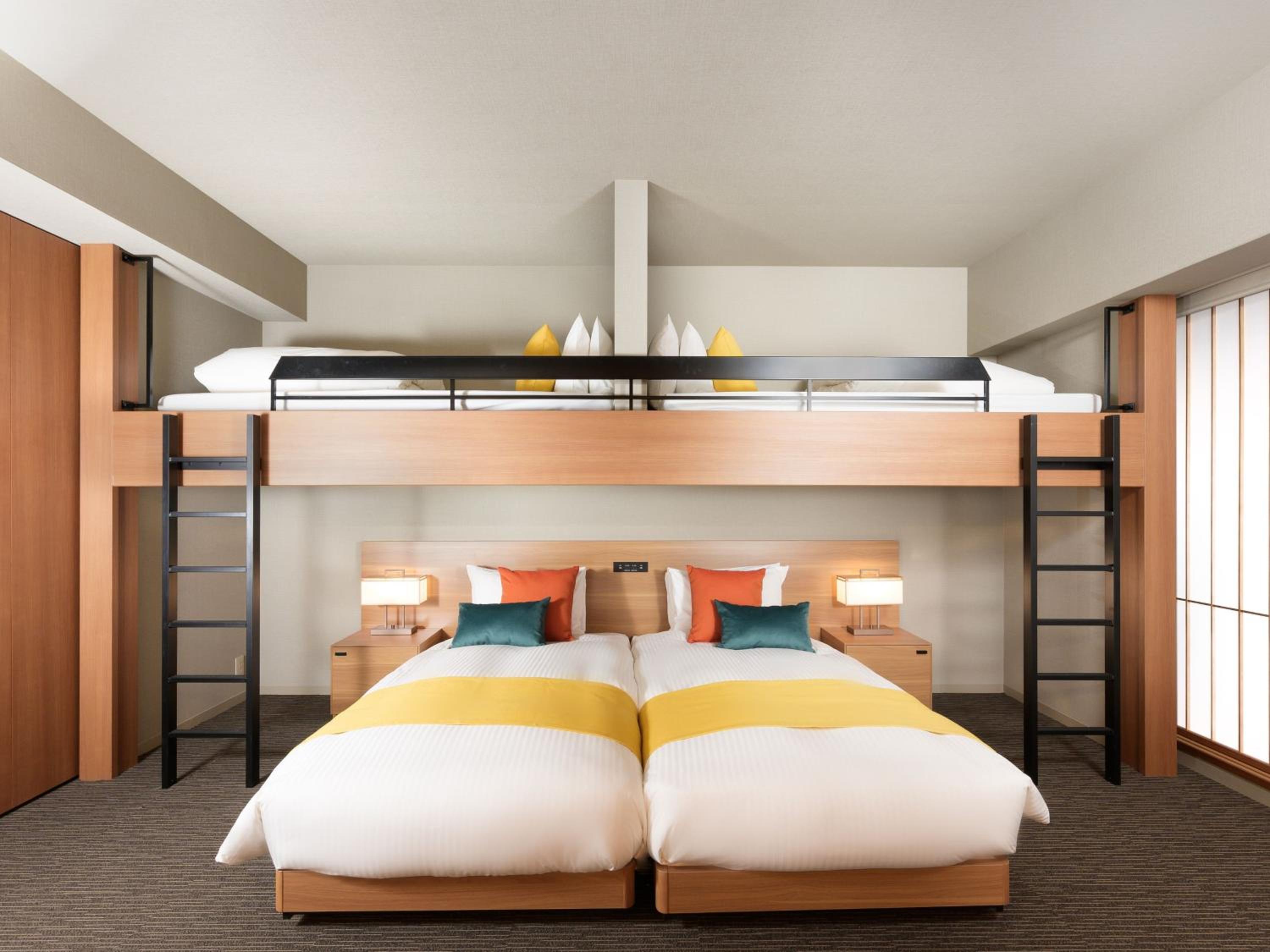 Deluxe One-Bedroom Loft Bed Apartment photo 1