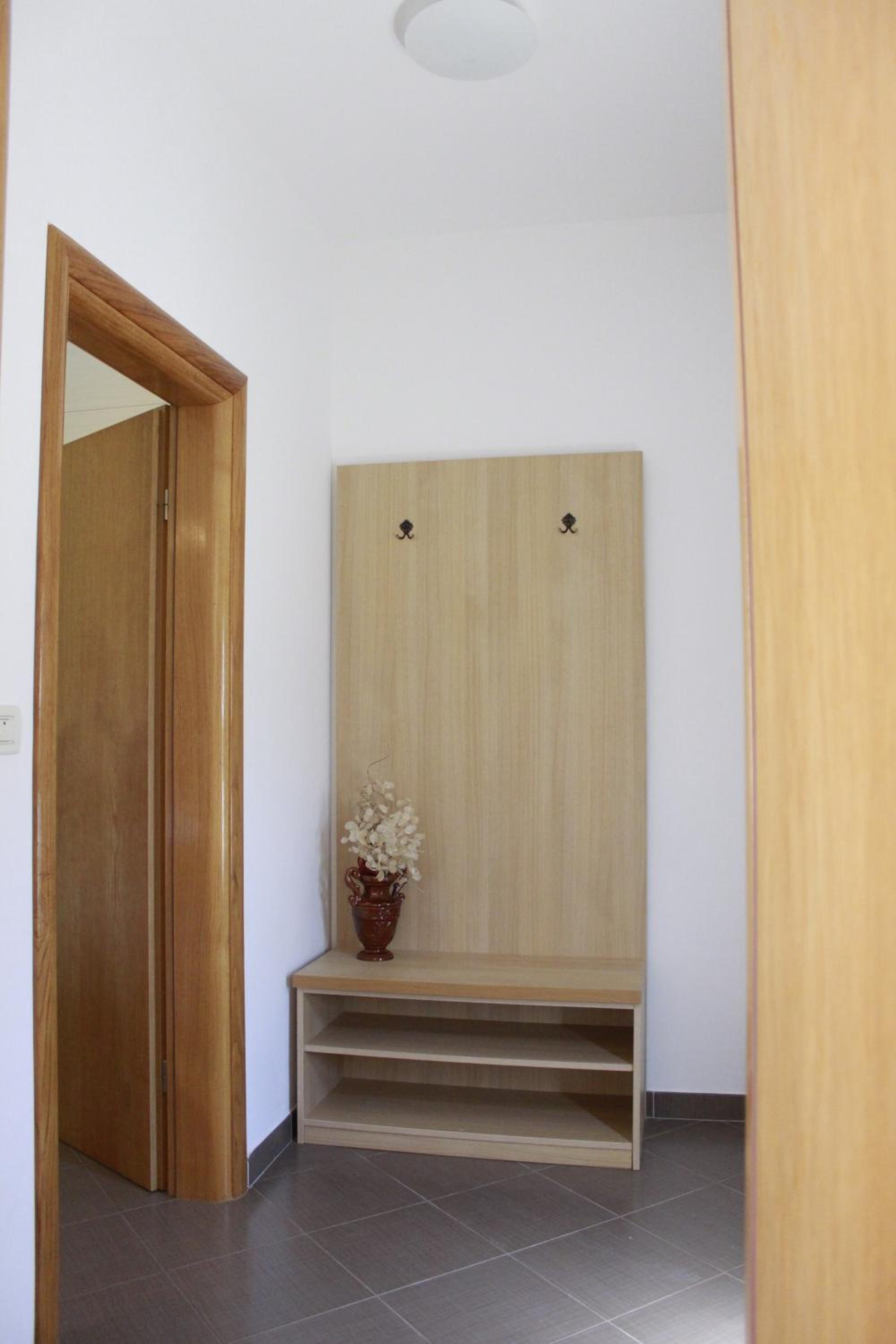 Classic Double Room with Balcony - Photo 9