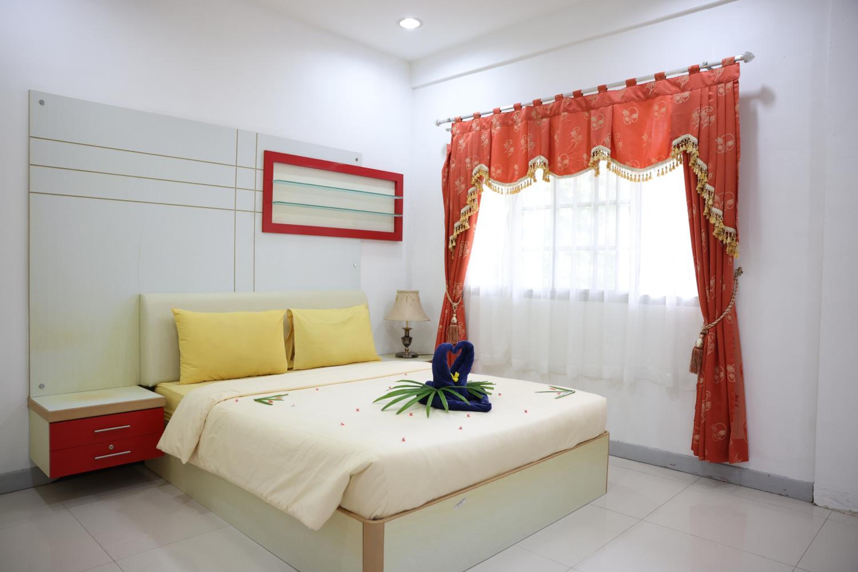 Two-Bedroom Apartment - Photo 9