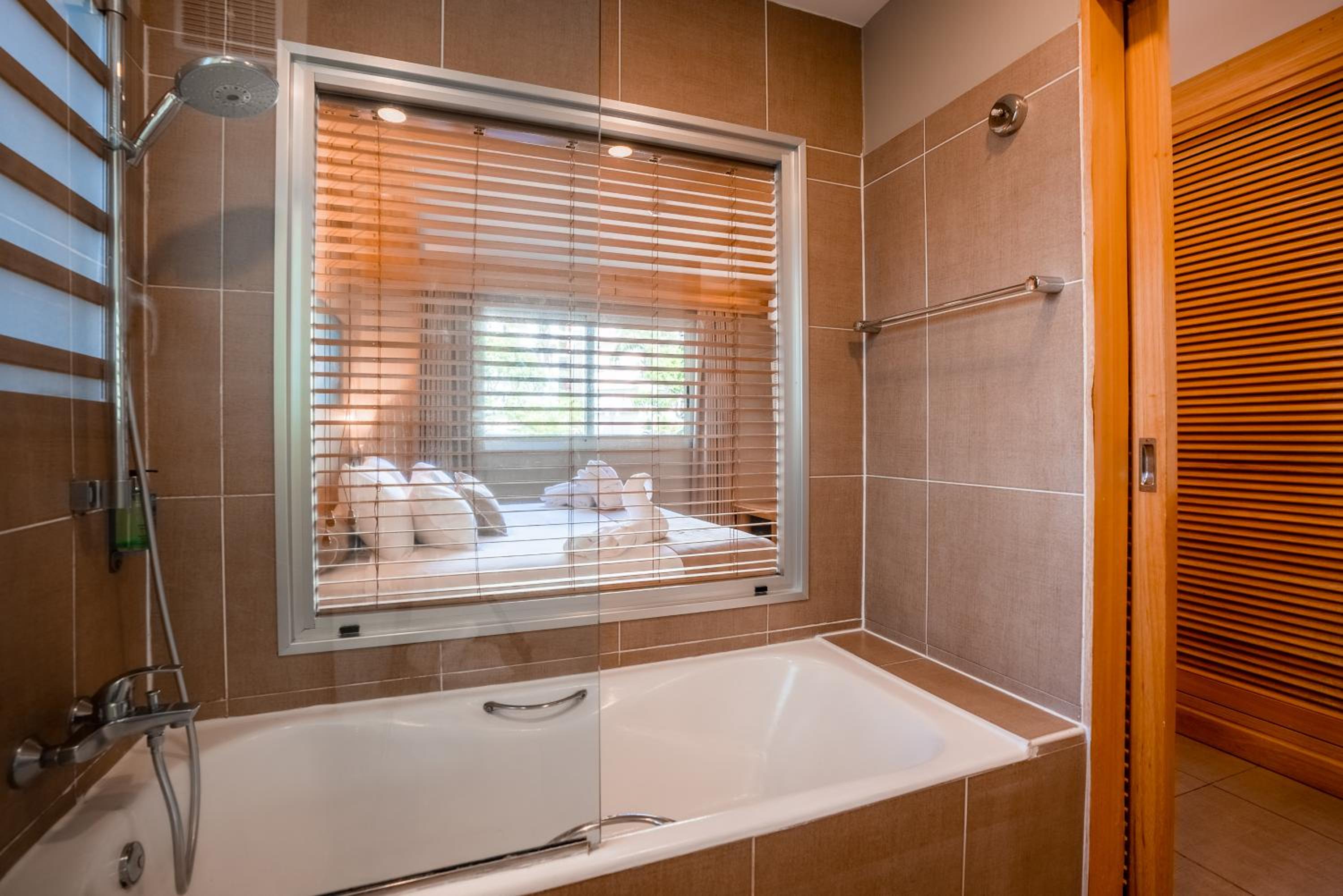 One Bedroom Suite Anse Vata Road photo 3