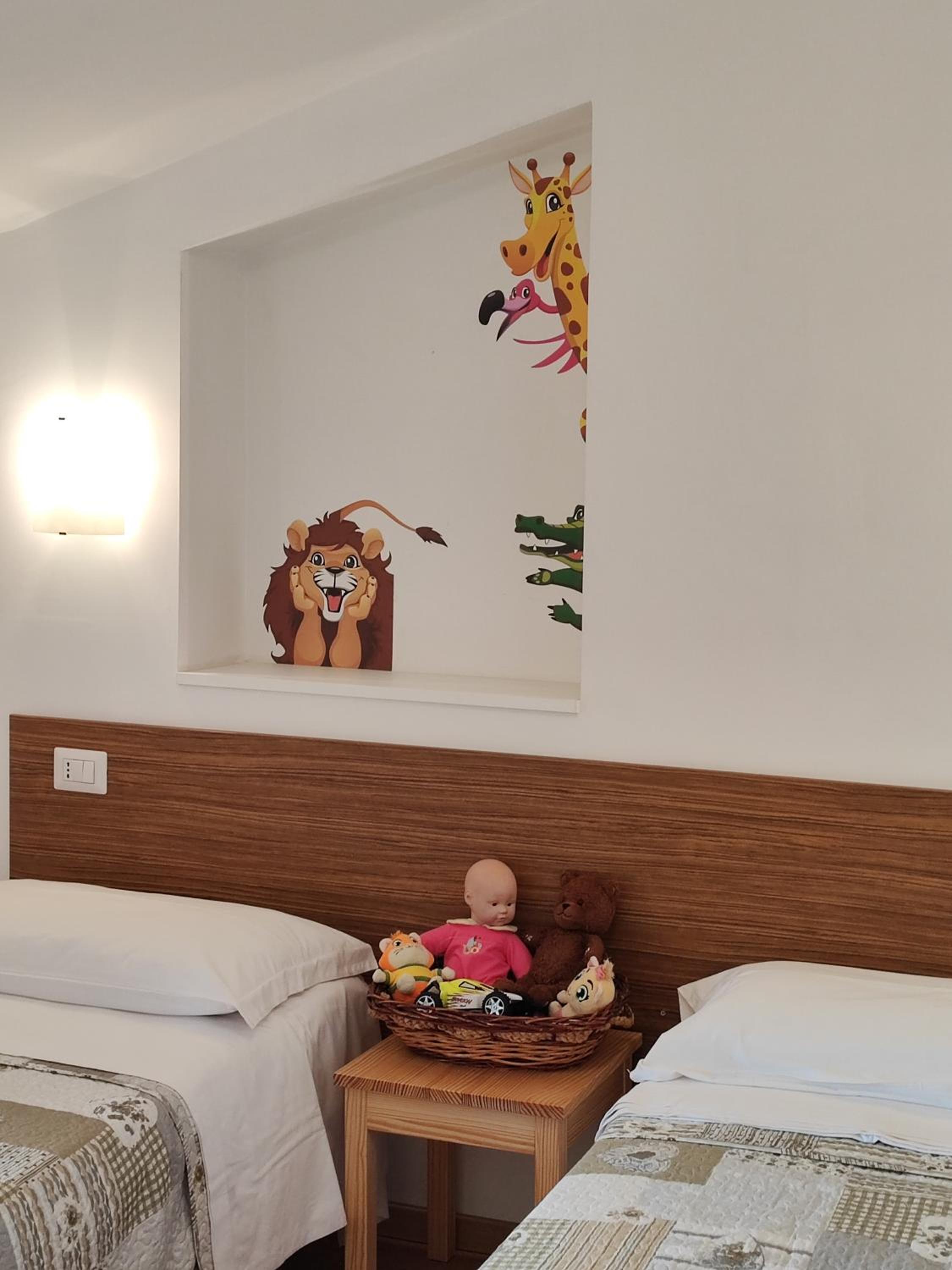 Family Room photo 2