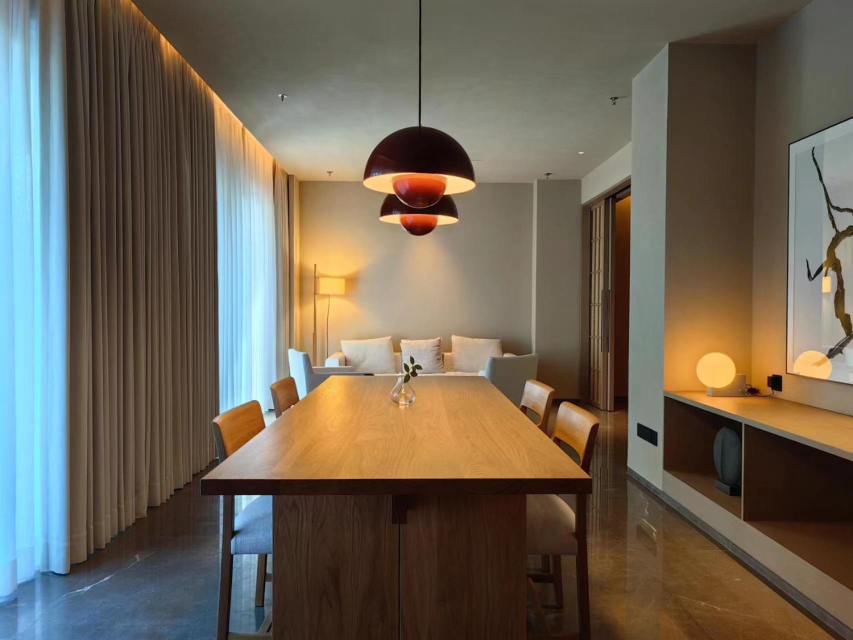Deluxe Suite with Terrace photo 2