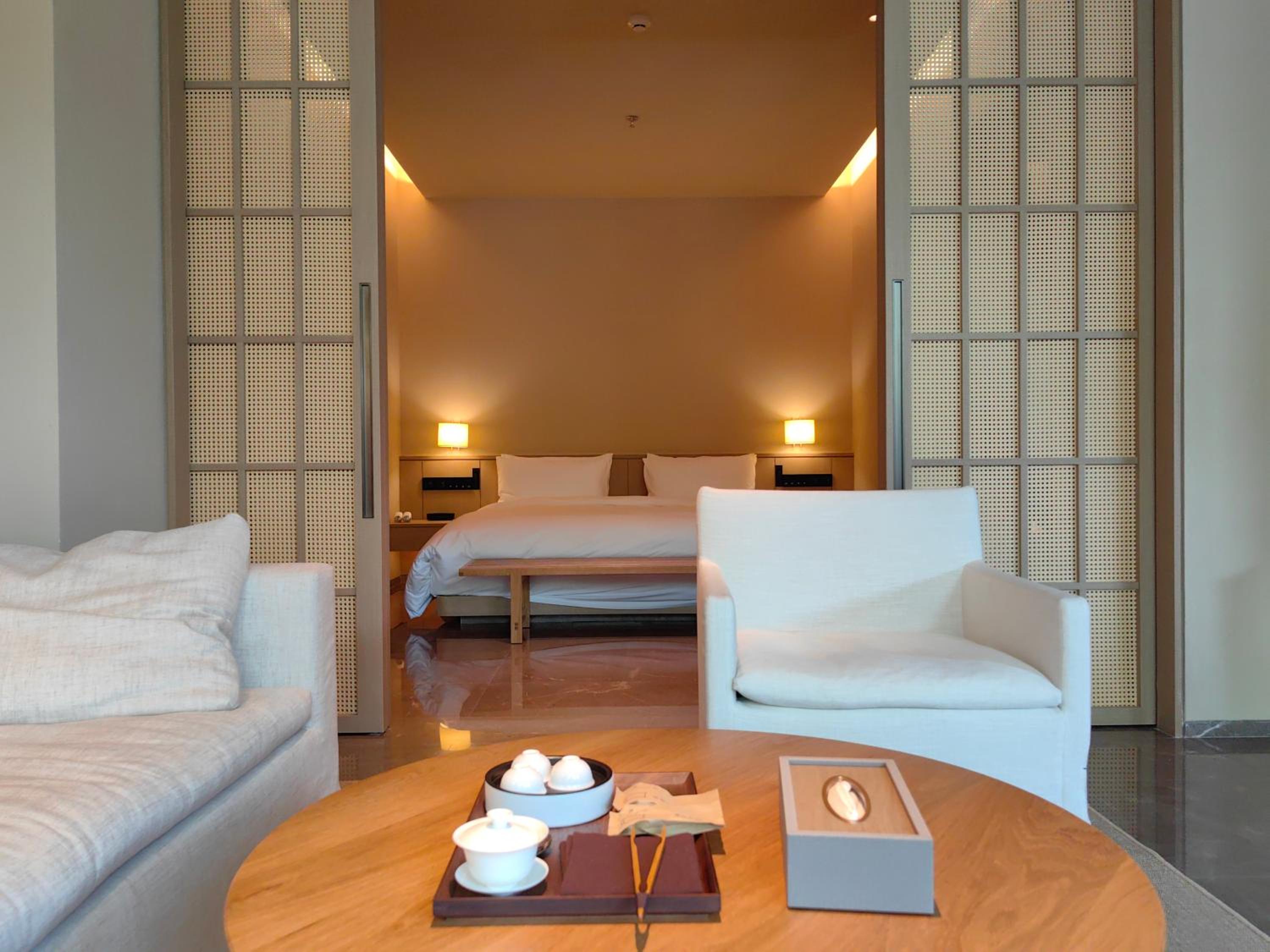 Deluxe Suite with Terrace photo 1